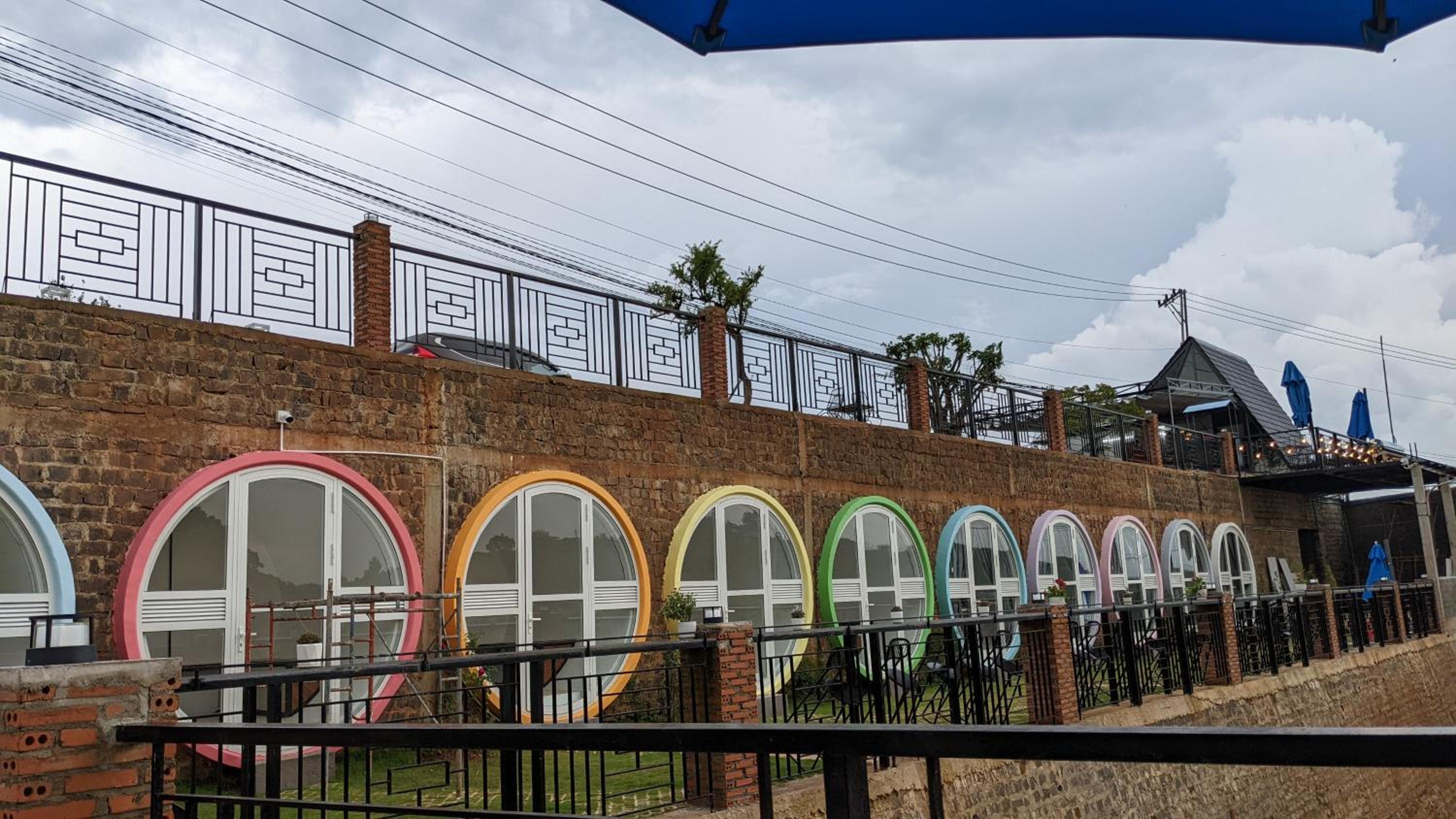 METRO HOMESTAY