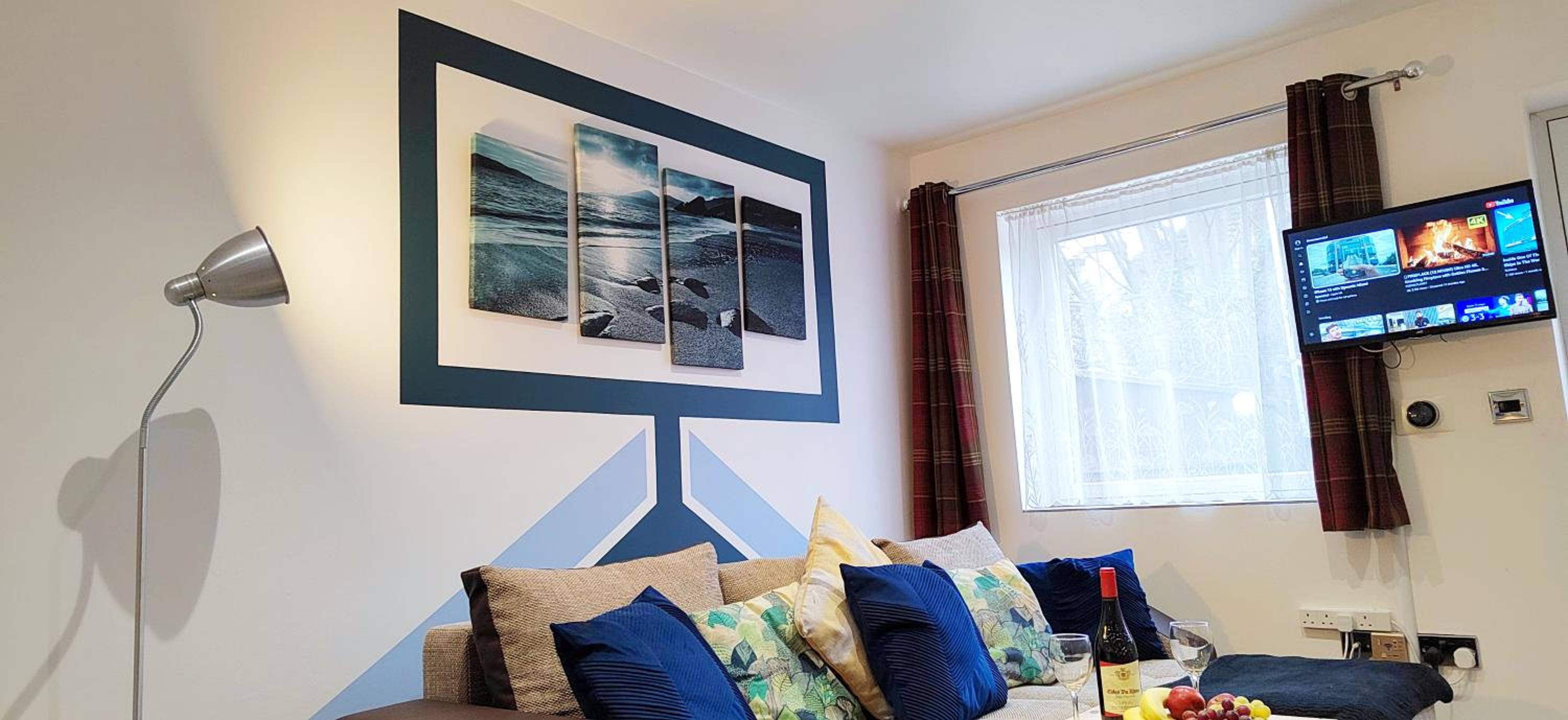 Epicsa - Family & Corporate Stay MEWS APARTMENTS with FREE parking view 5