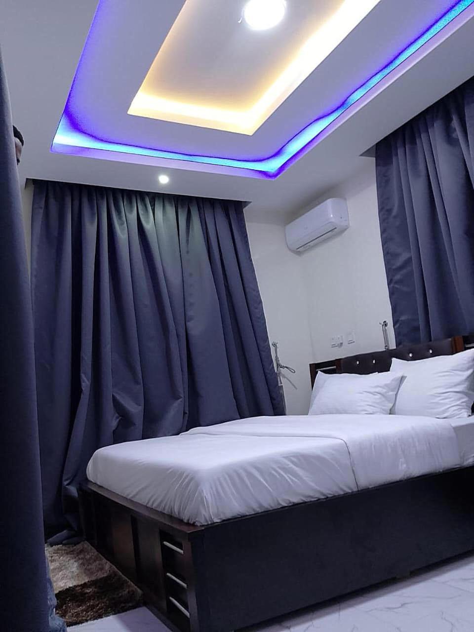 JKA1-Bedroom Luxury Serviced Apartment view 4