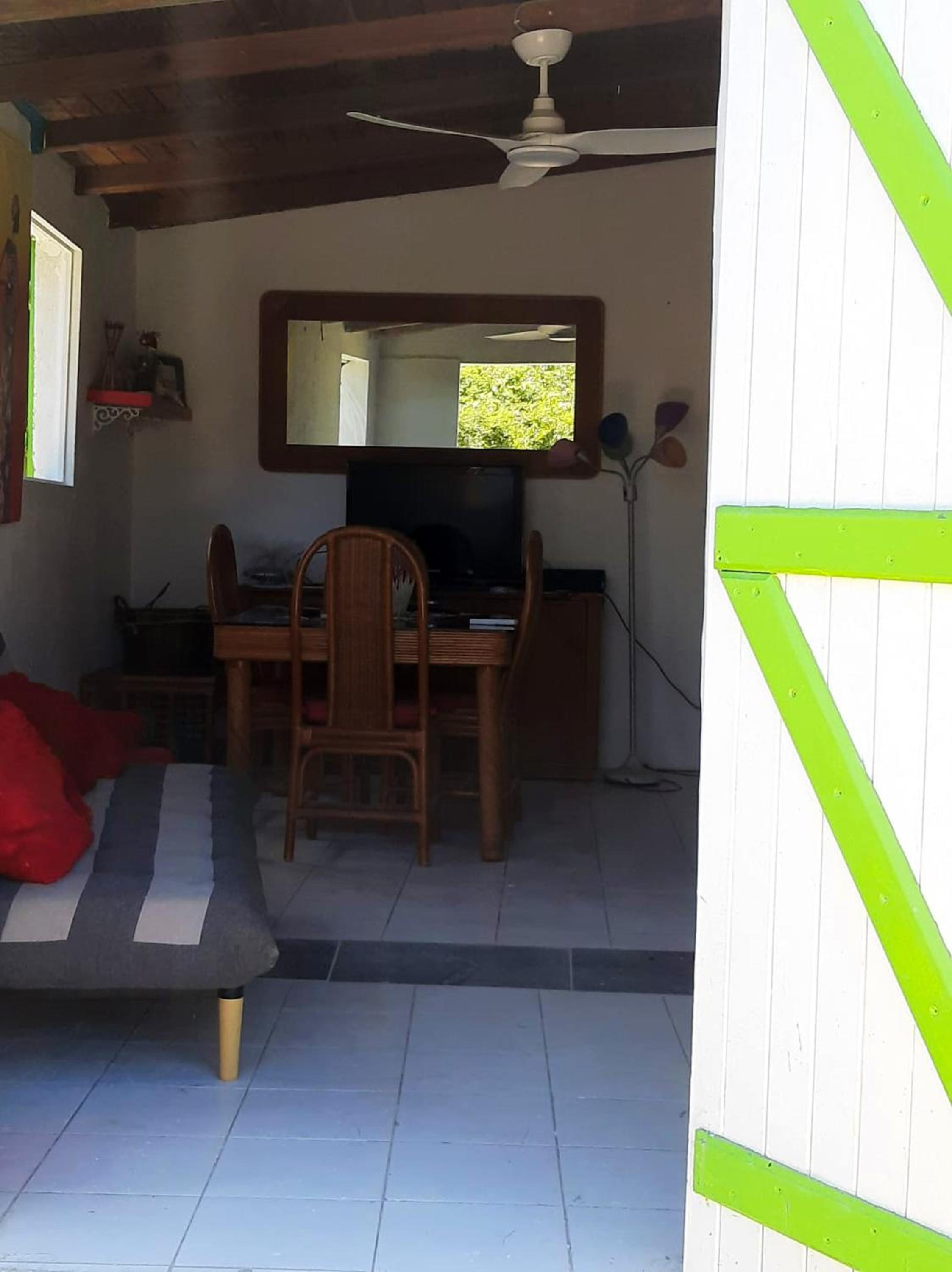 Maison accueillante a Saint Francois + jardin prive
