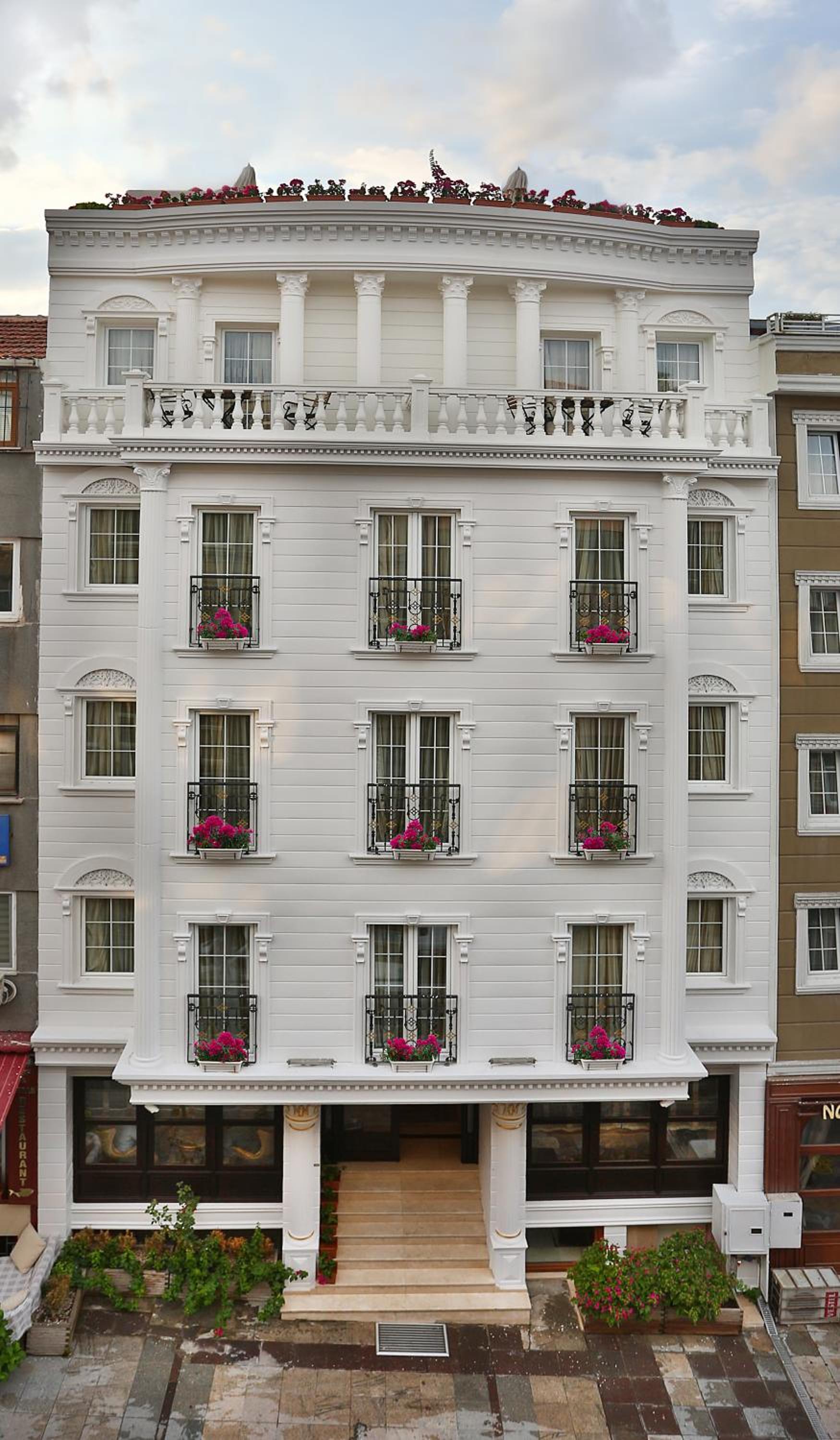 White House Hotel Istanbul - Image 61