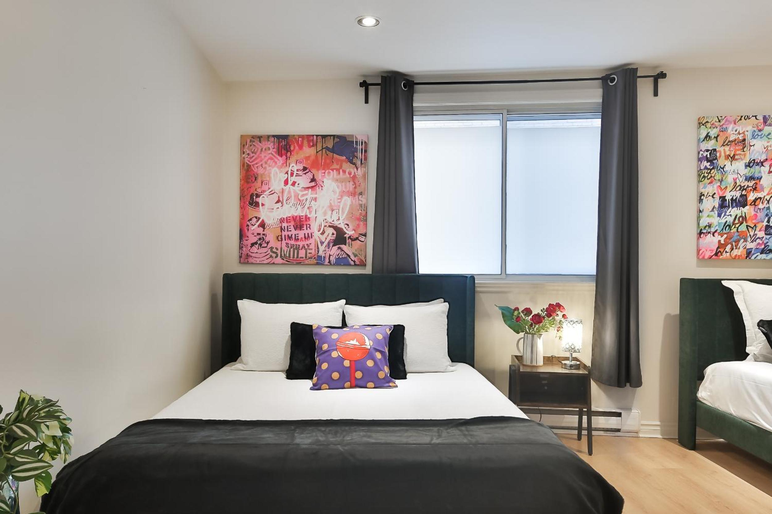 250 METERS to METRO BERRI UQAM - Spacious fully equipped APARTMENTS - 1 FREE PARKING per unit - in-unit Washer & Dryer - fully stocked KITCHEN - WORKSPACE 