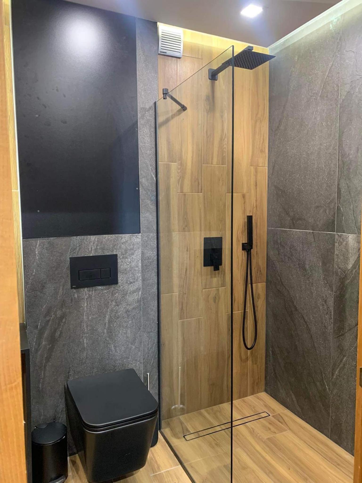 Luxury Green Apartment - up to 4 people