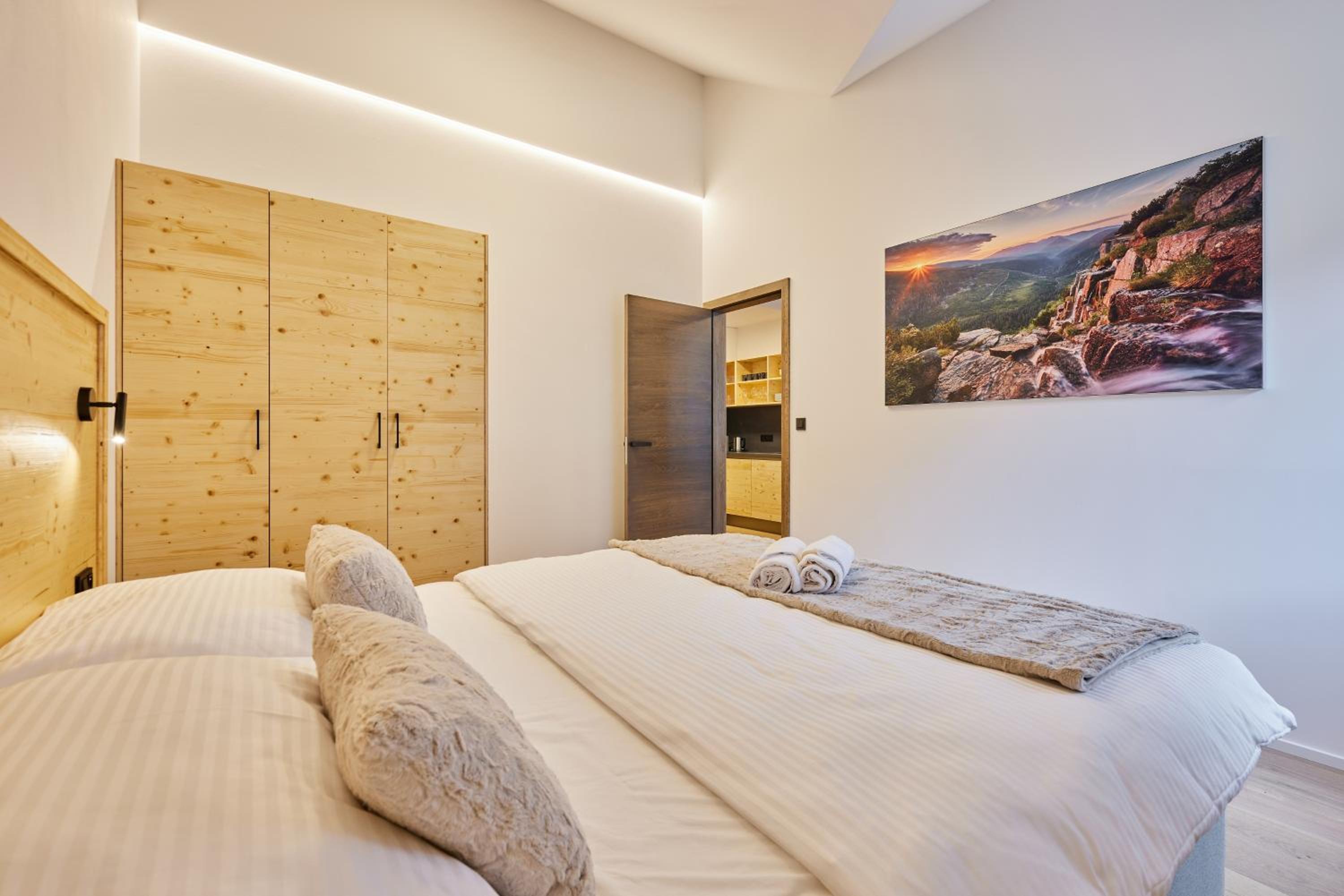 Krakonos Residence