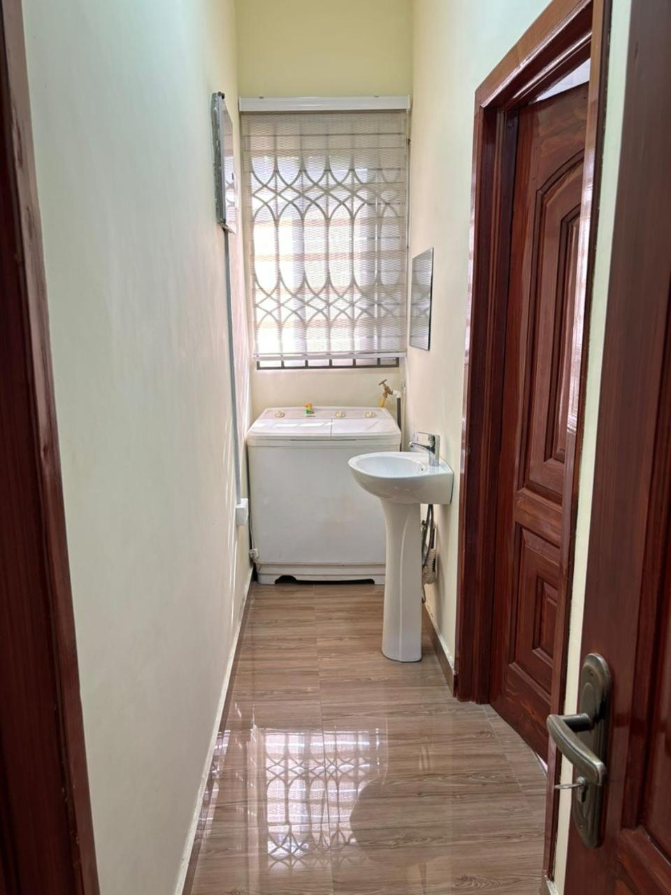 MatKay 3 bedroom House view 2