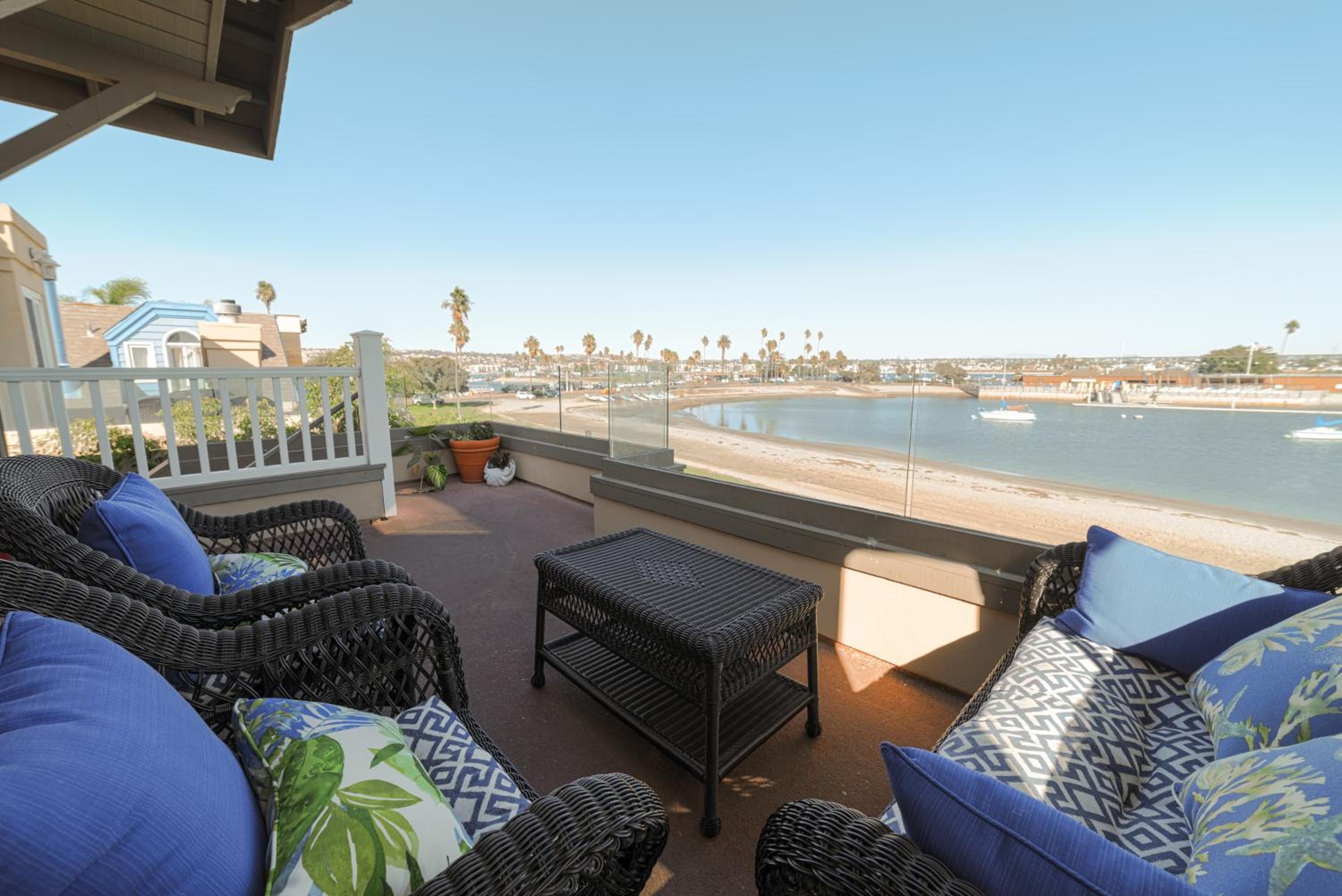Bayfront Dream - Bay Views, Rooftop Patio, & Garage! view 2