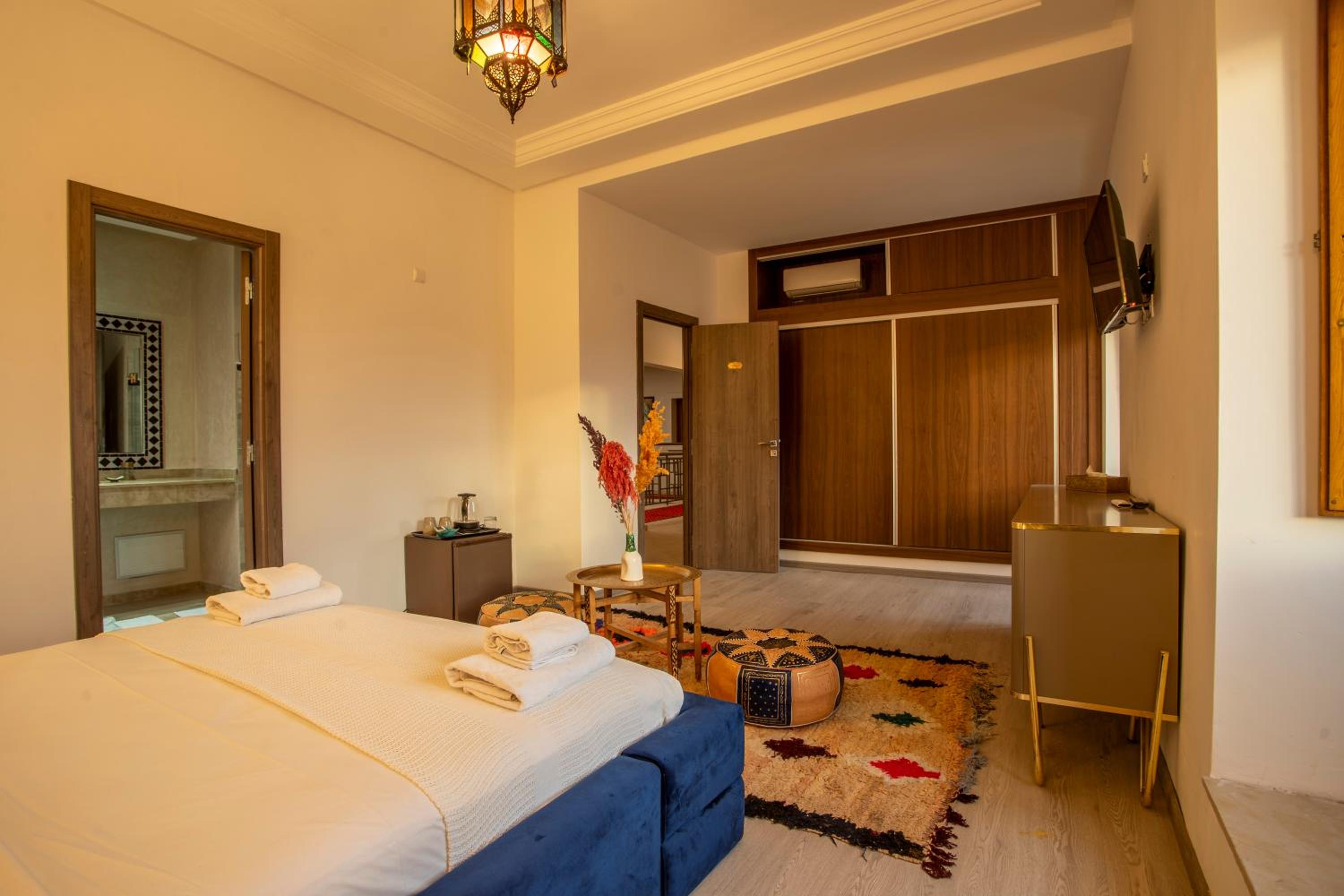 hotel room
