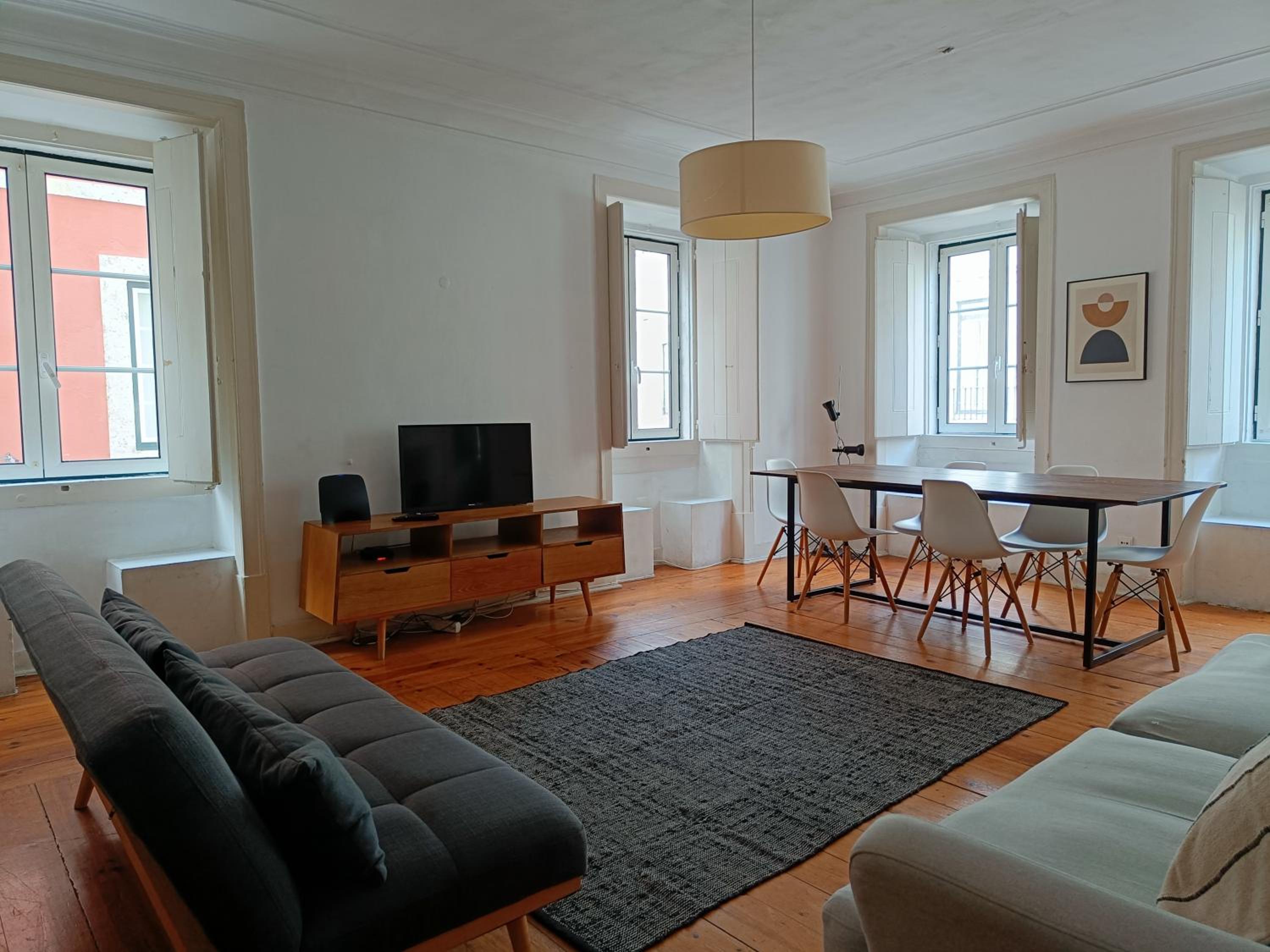 Stunning Apartment near Chiado view 3