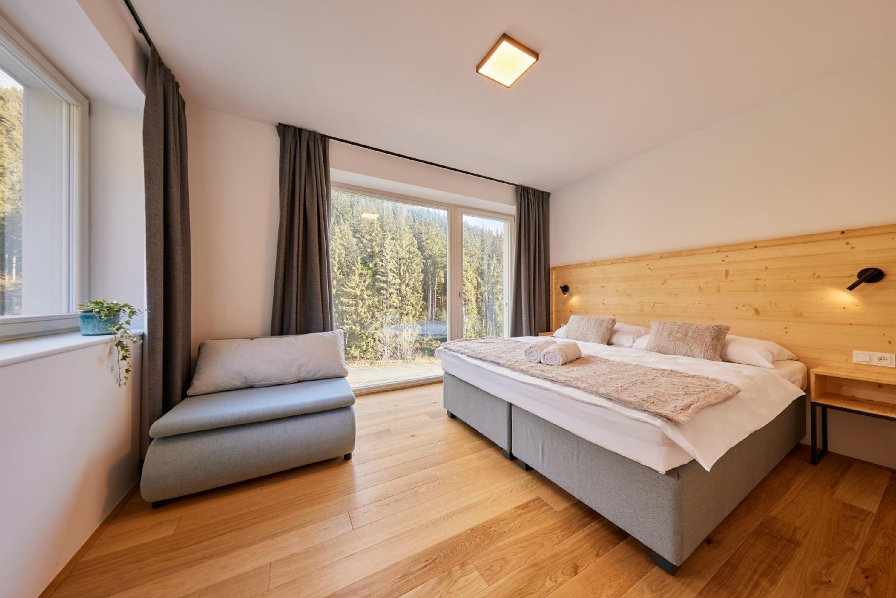Krakonos Residence