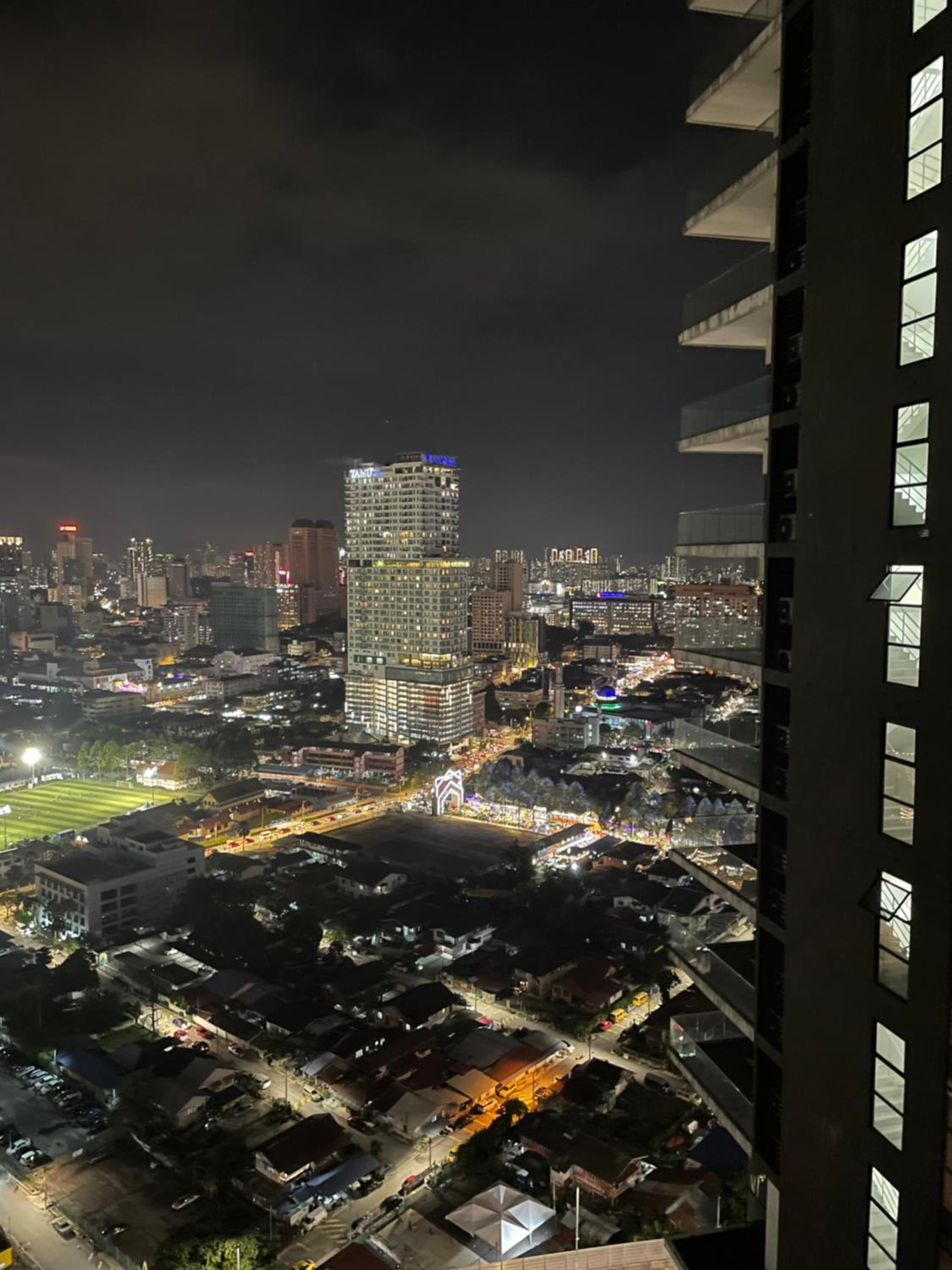 Summer Suits KLCC by Castle Classy