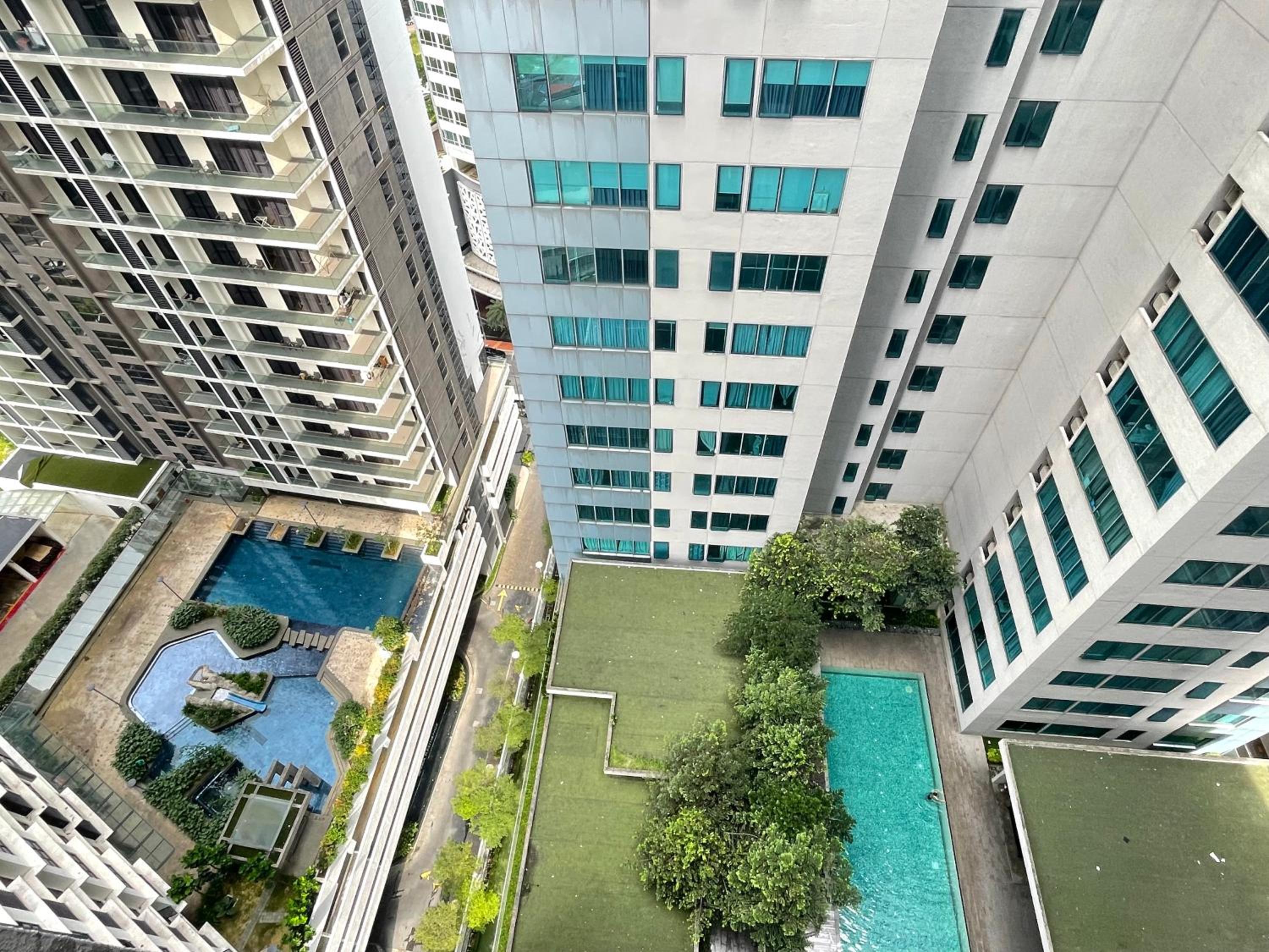 Summer Suits KLCC by Castle Classy