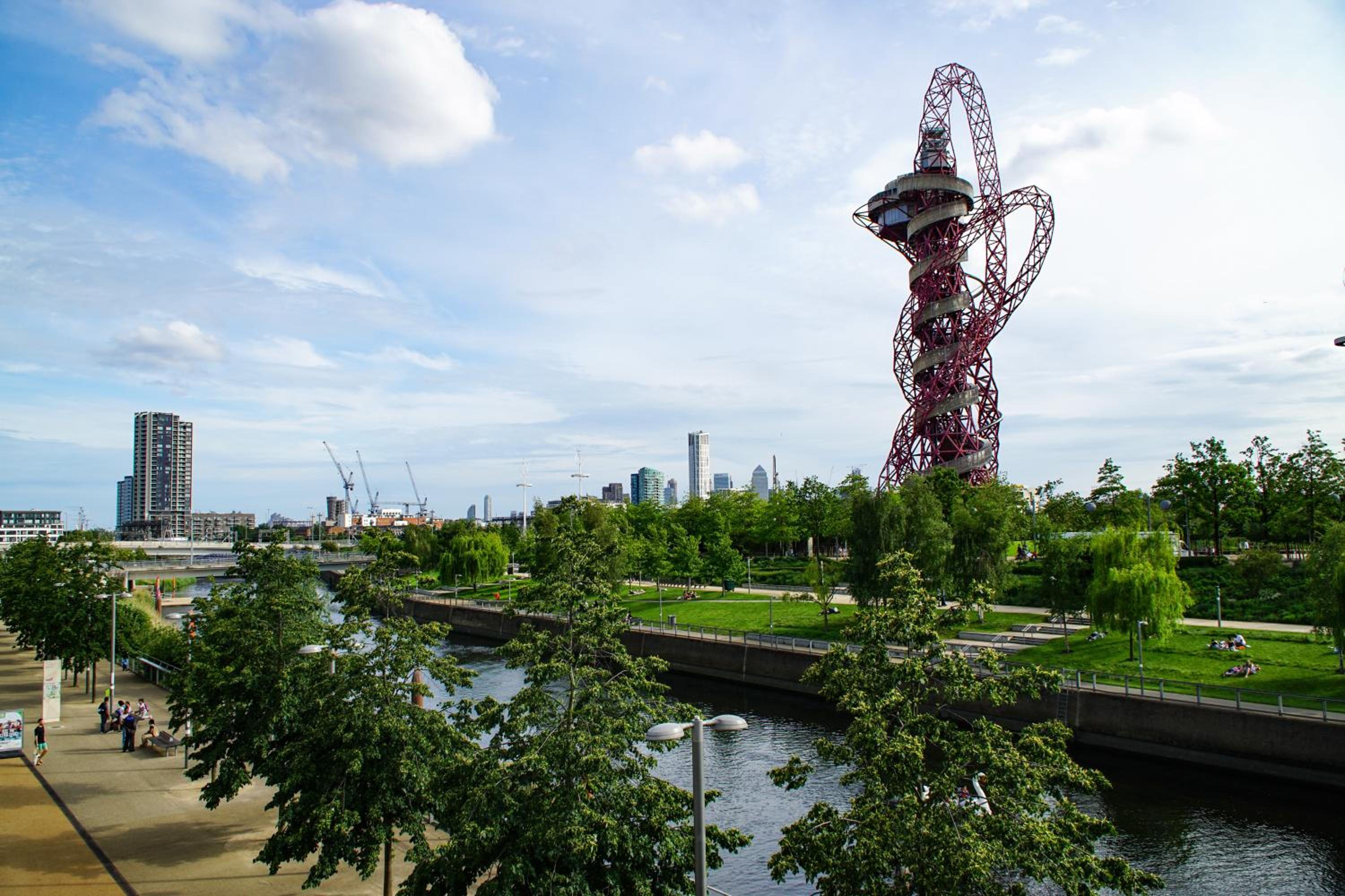 Lovely 2-Bed, sleeps 6, Near Stratford station & Abba Voyage,