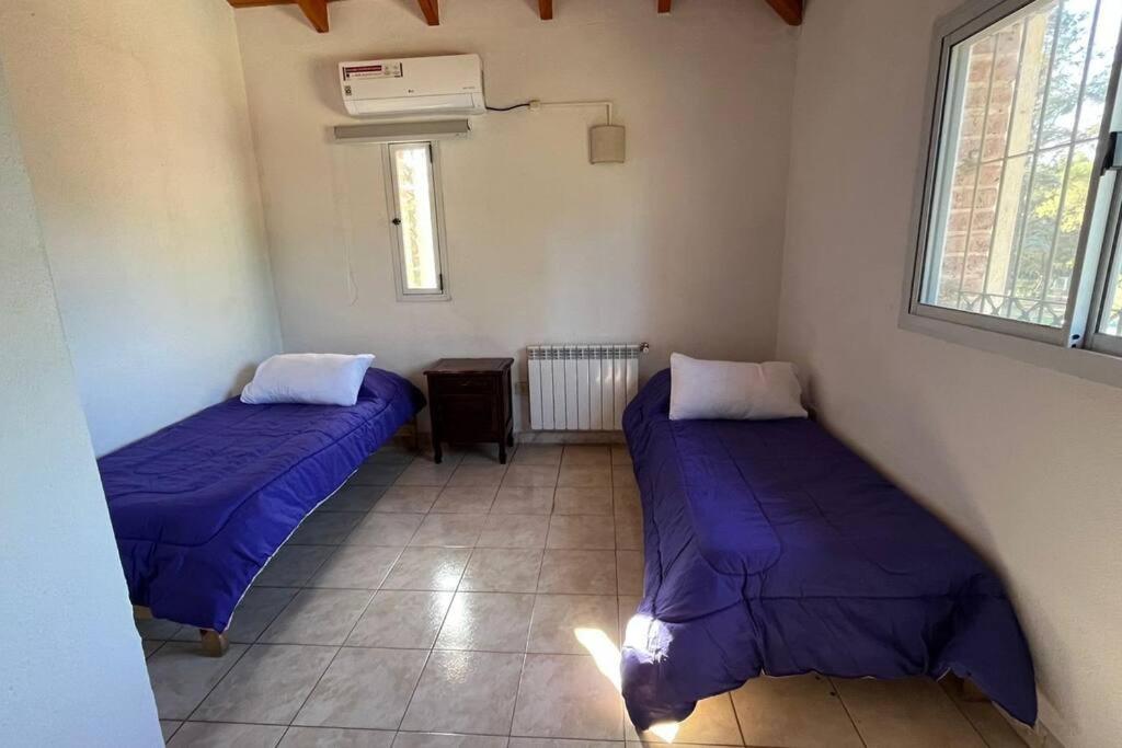 Cosquín Casa a metros del río con pileta - Hasta 12 personas