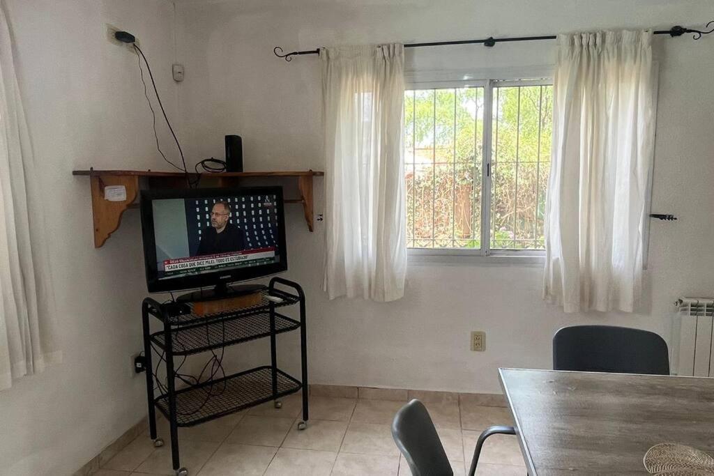 Cosquín Casa a metros del río con pileta - Hasta 12 personas