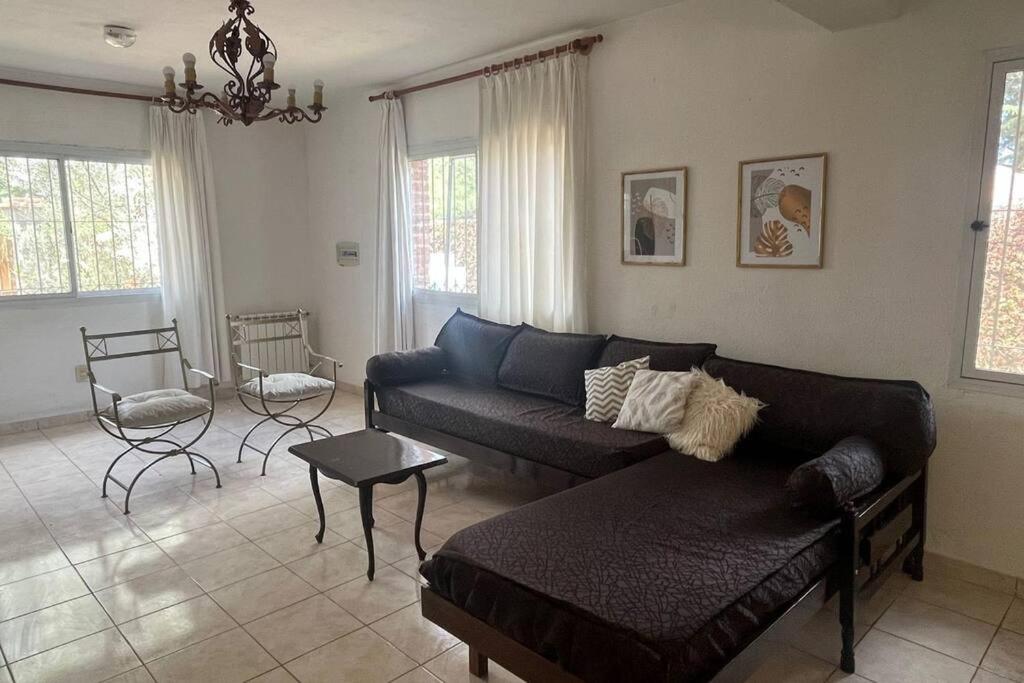 Cosquín Casa a metros del río con pileta - Hasta 12 personas