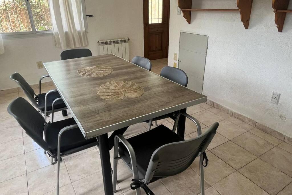 Cosquín Casa a metros del río con pileta - Hasta 12 personas