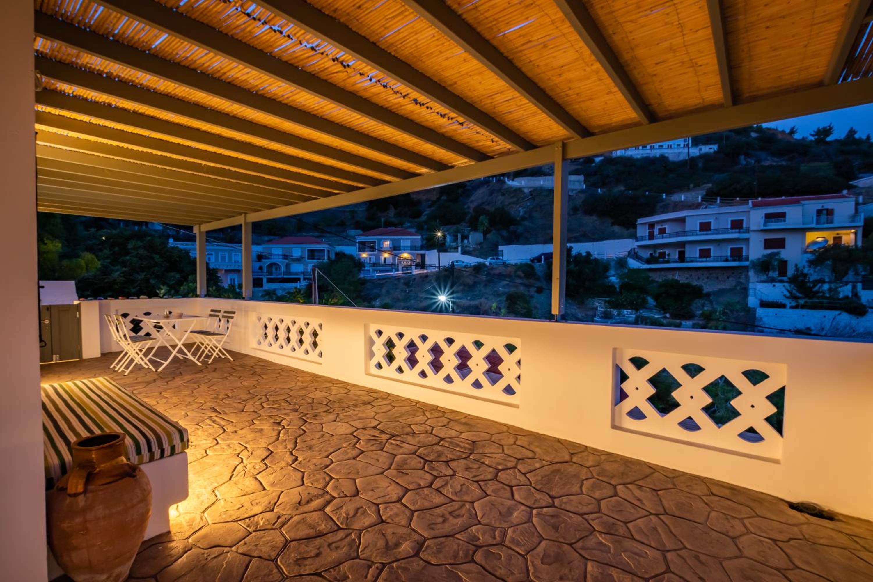 Valandou Guesthouses
