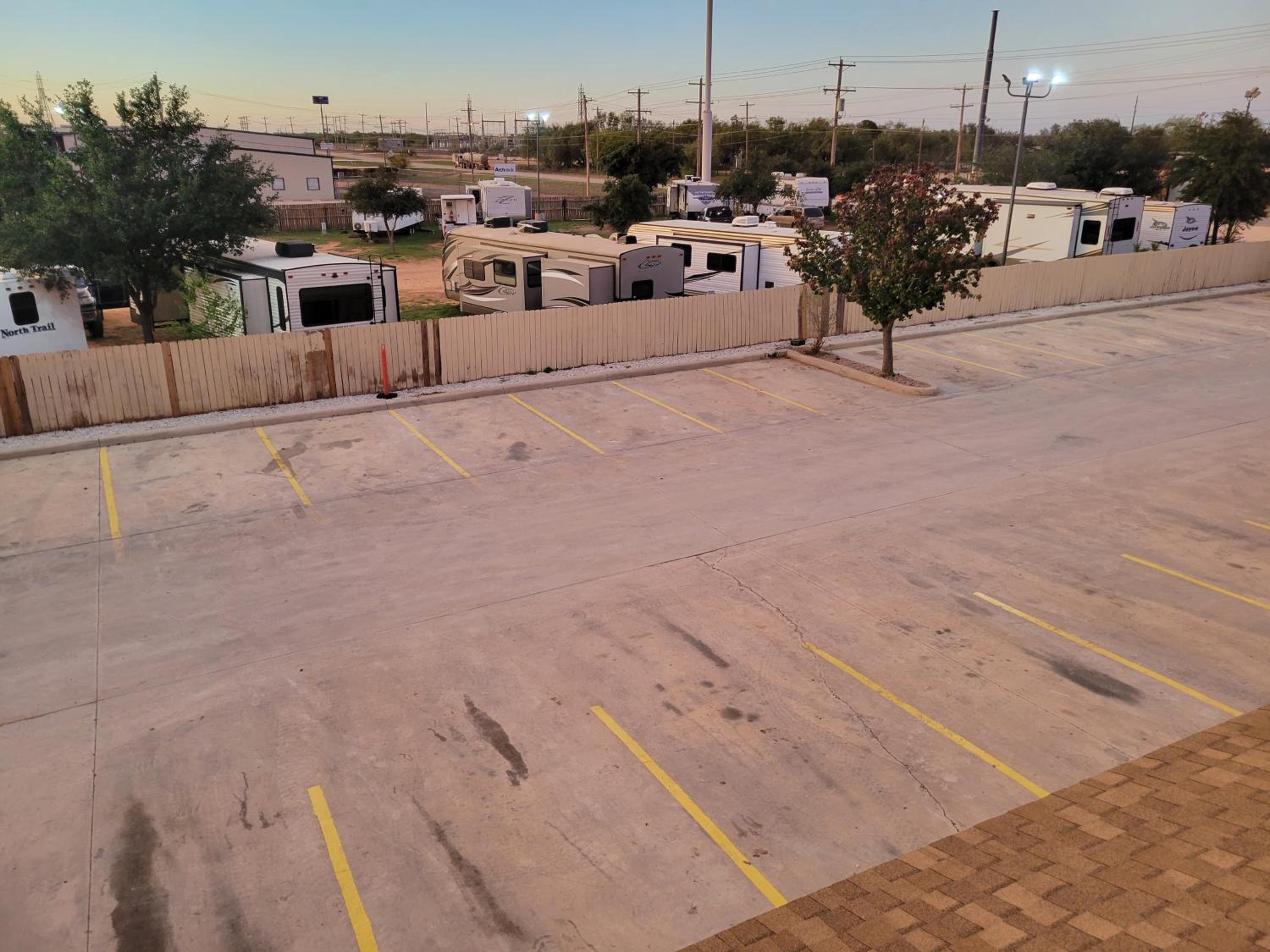 Cotulla Whitten Inn