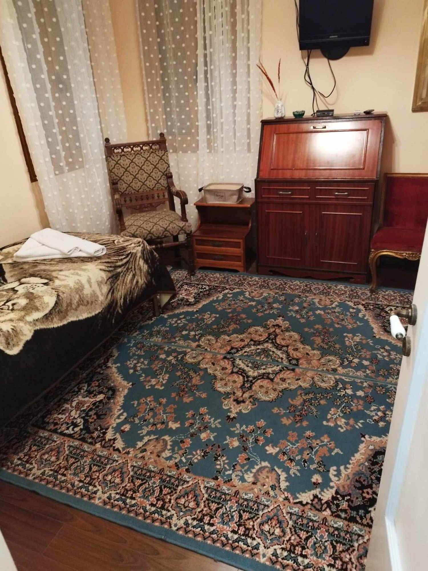 Kalypso Home F