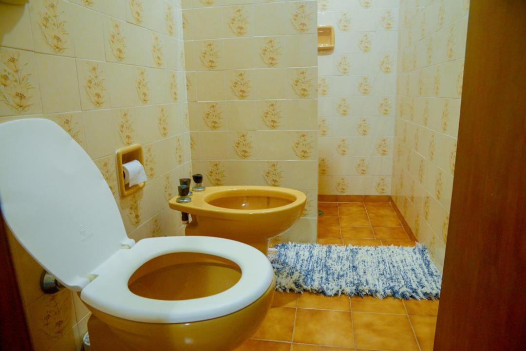 Otima casa c Wi Fi 8 min da praia Barequecaba SP