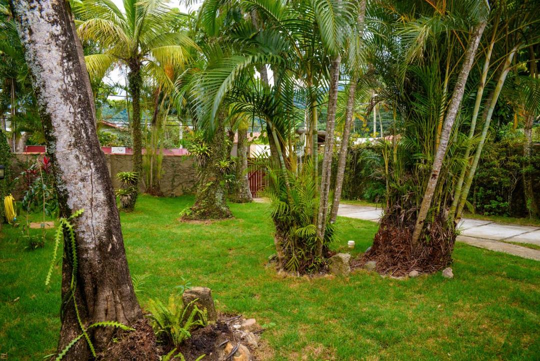 Otima casa c Wi Fi 8 min da praia Barequecaba SP