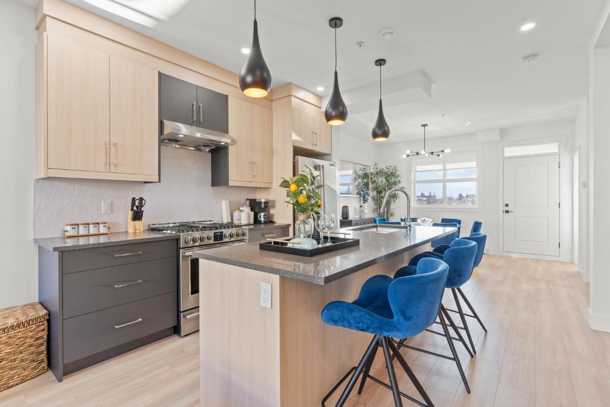 Gorgeous Chilliwack Gem Suite