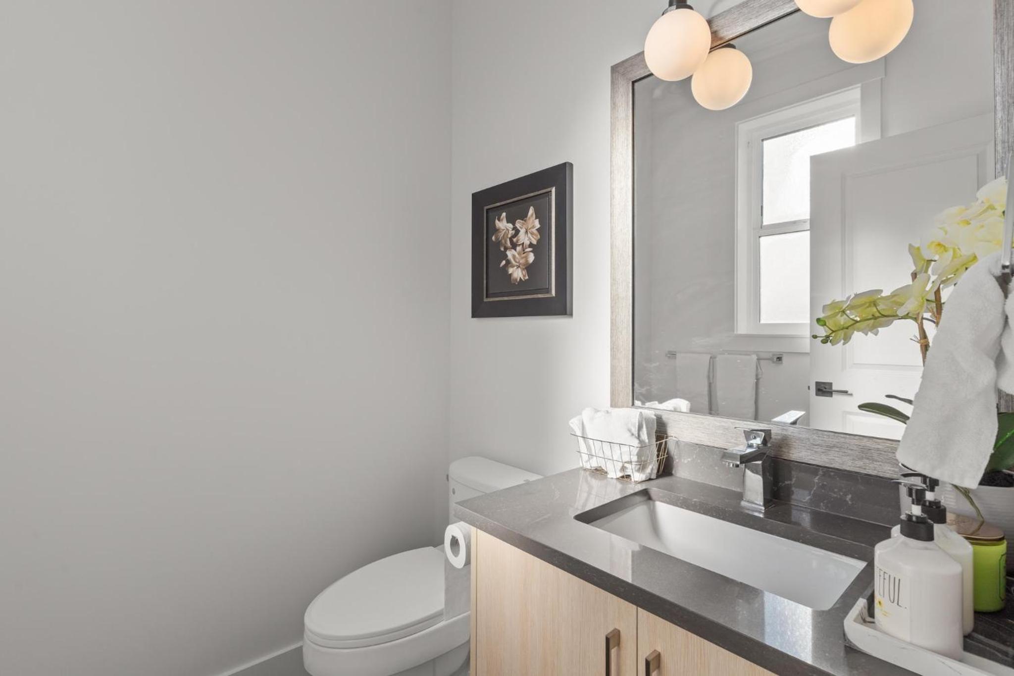 Gorgeous Chilliwack Gem Suite