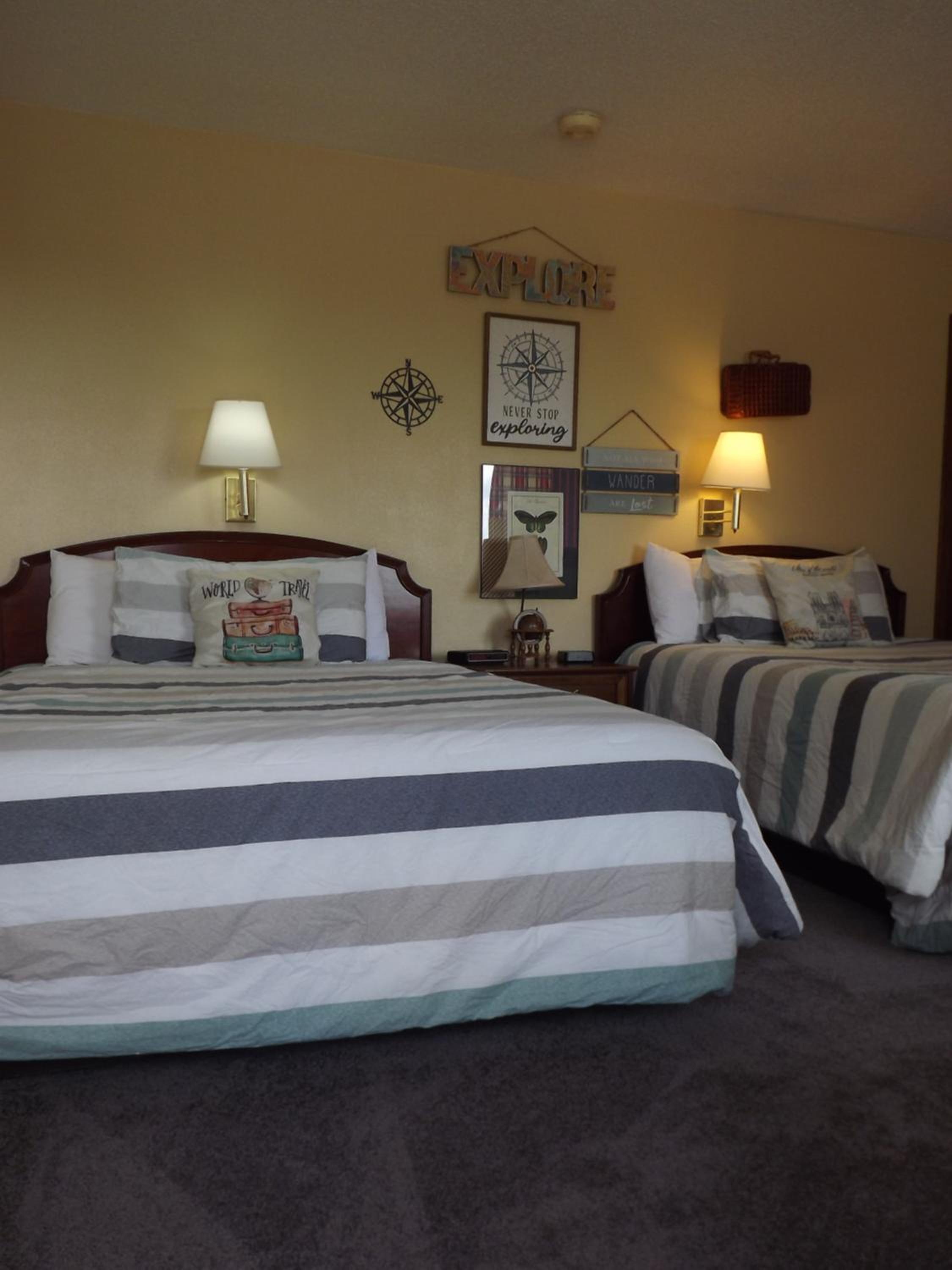 Crest Country Inn