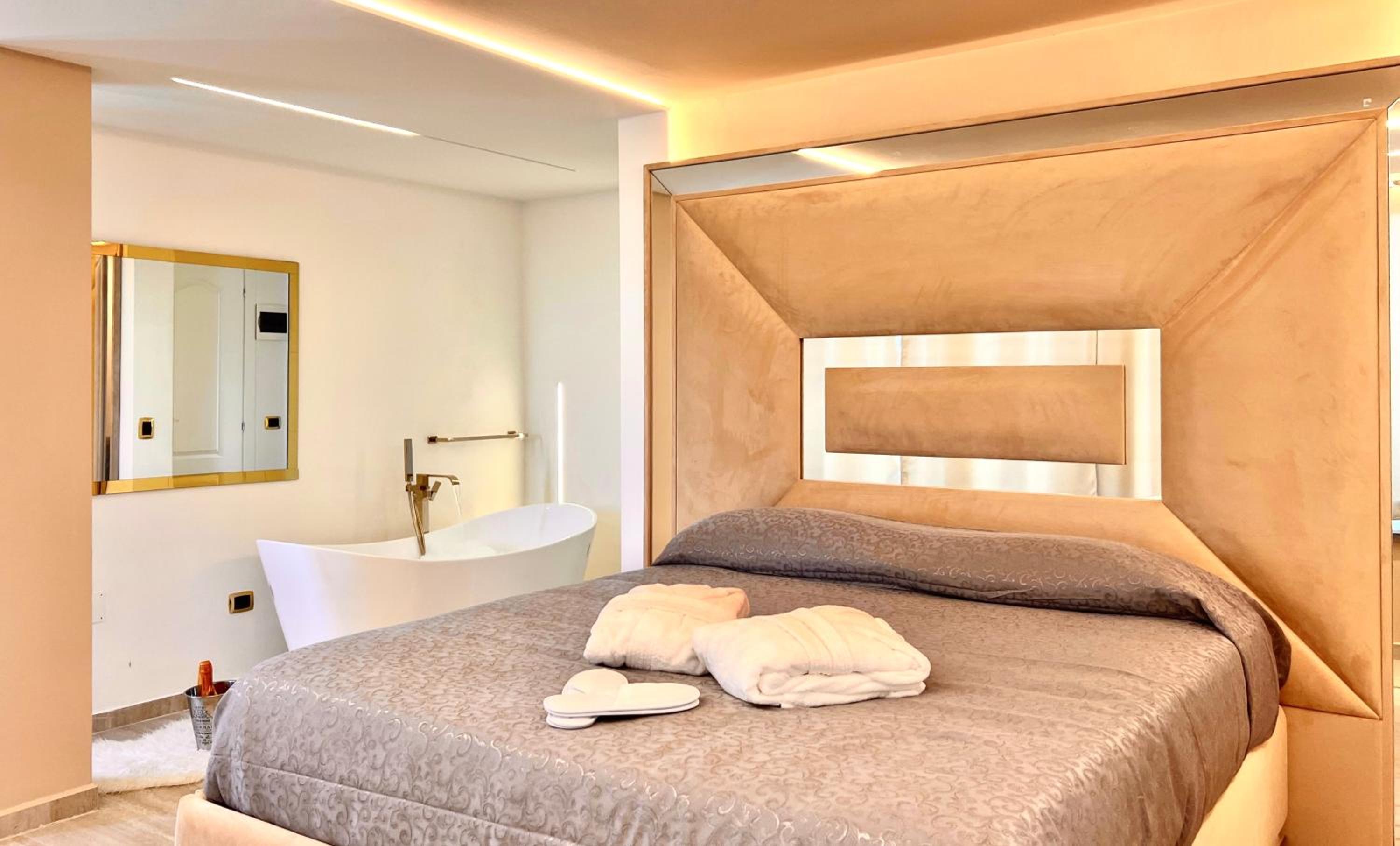 Secret Suites Panoramic view 3