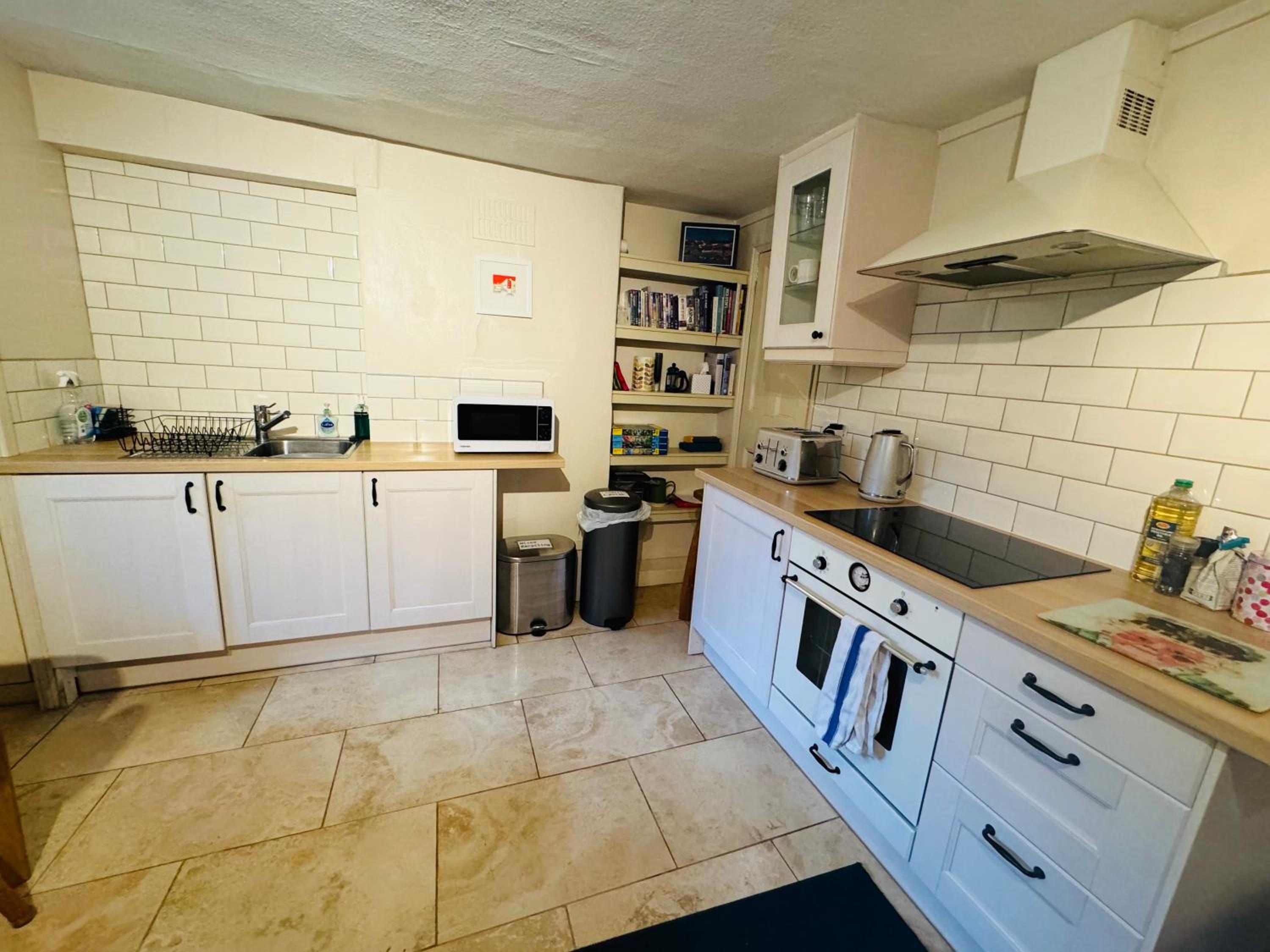 Apartment near Harbourside & city centre view 2