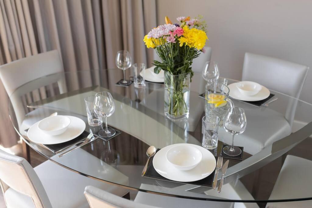 Hotel Luxury Penthouse Apartment With Hot Tub - Image 1