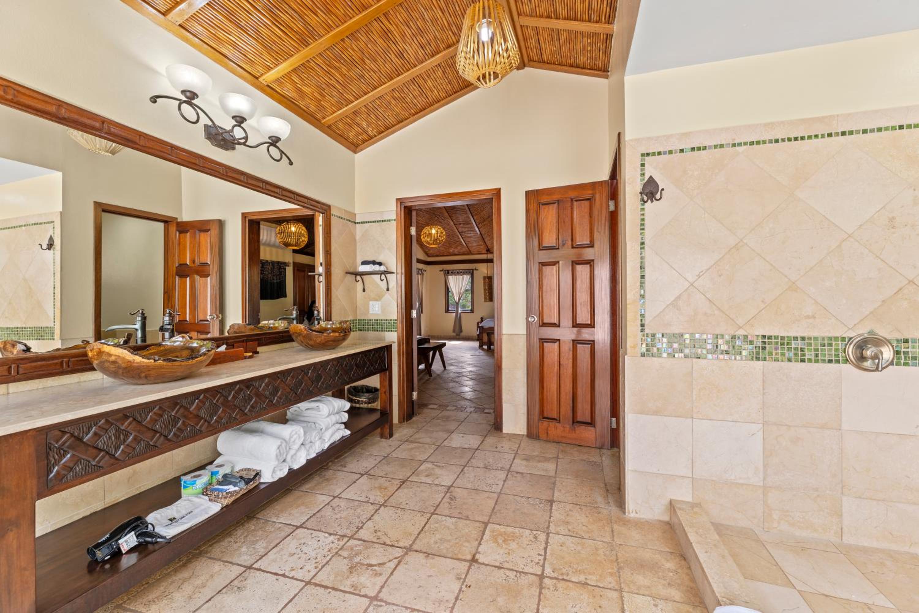 Sleeping Giant Rainforest Lodge