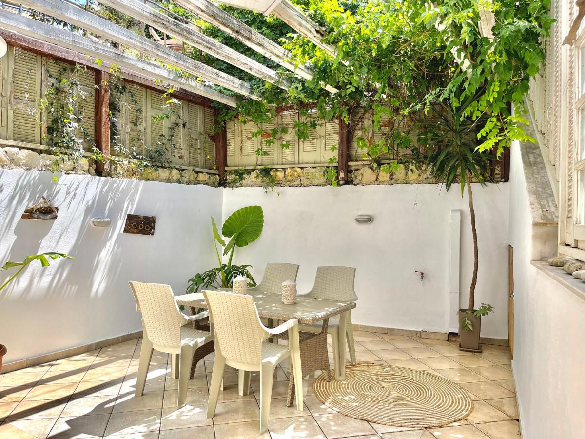 outdoor BBQ area