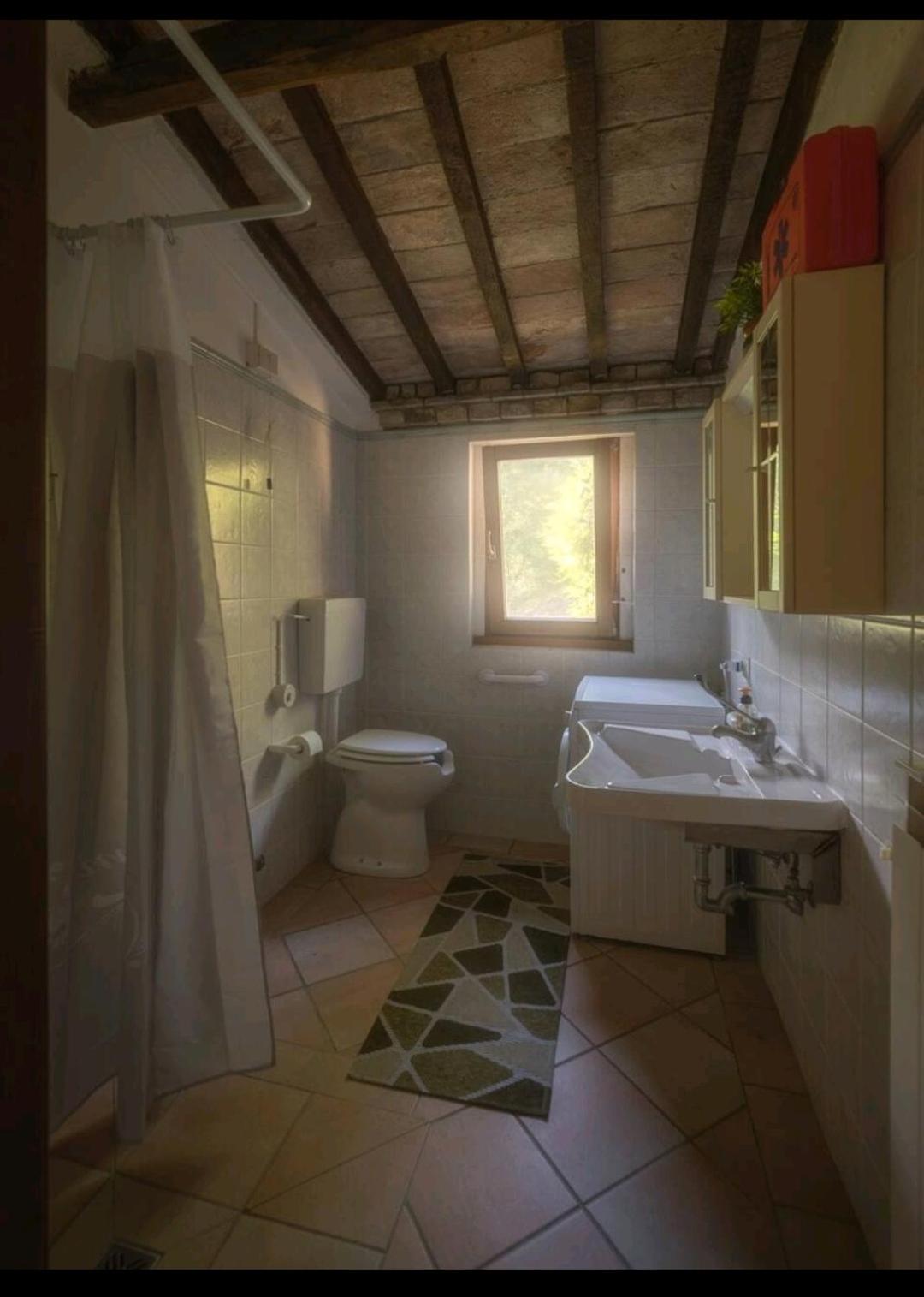 Casa nel bosco il Grottone