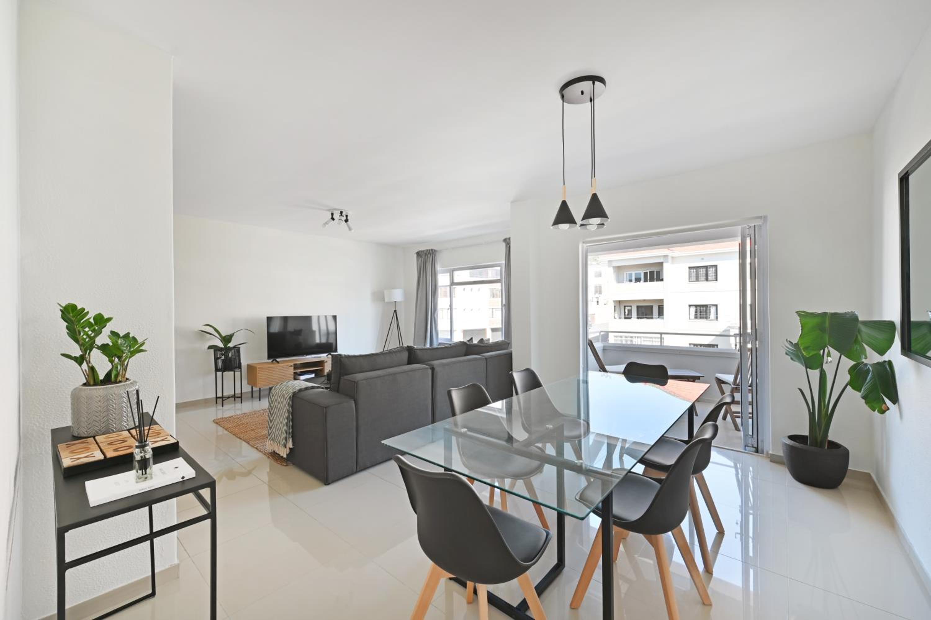 Bantry Bay Apartment with Amazing Views and a Short Walk to the Beach view 3