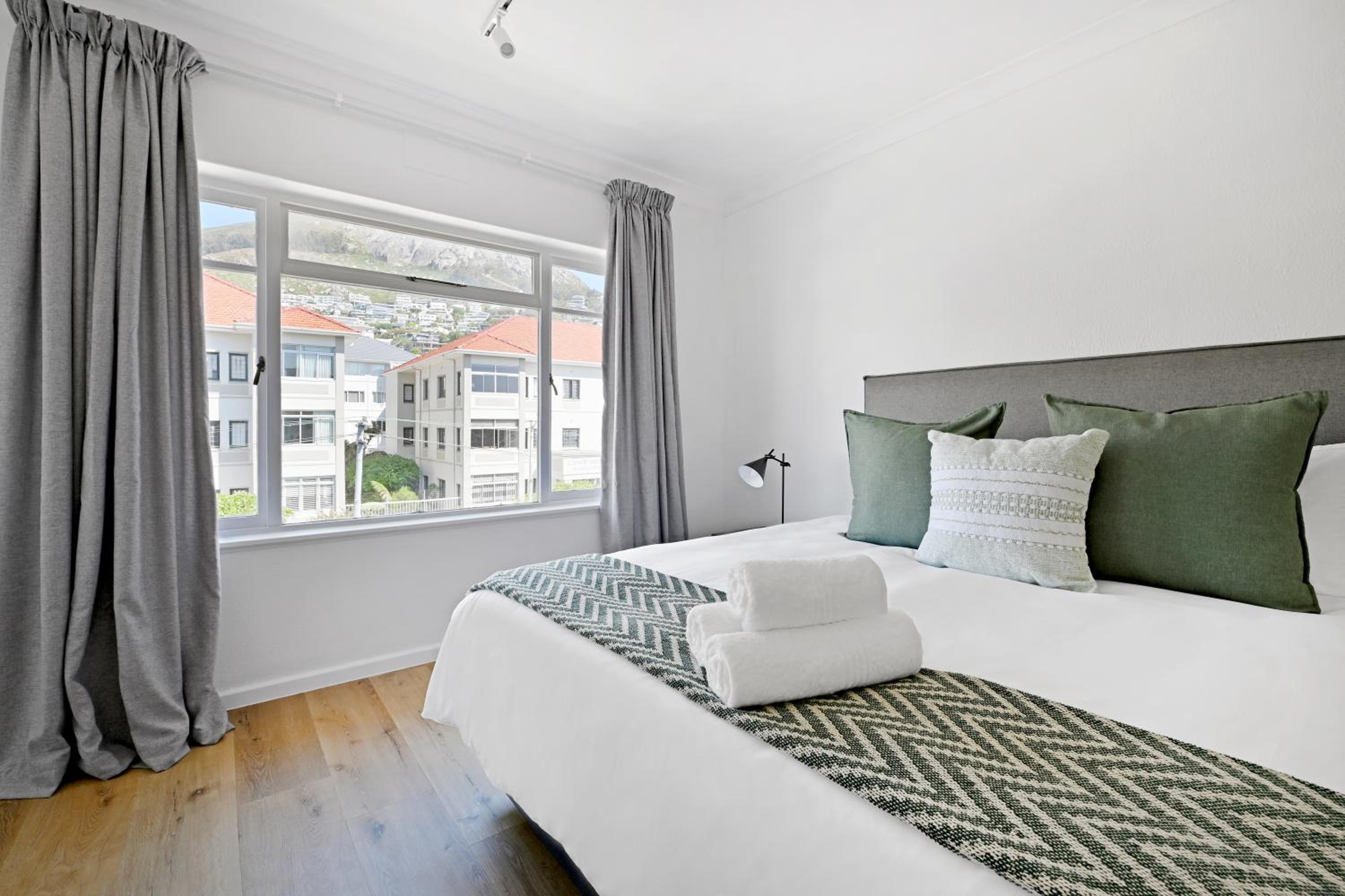 Bantry Bay Apartment with Amazing Views and a Short Walk to the Beach view 2