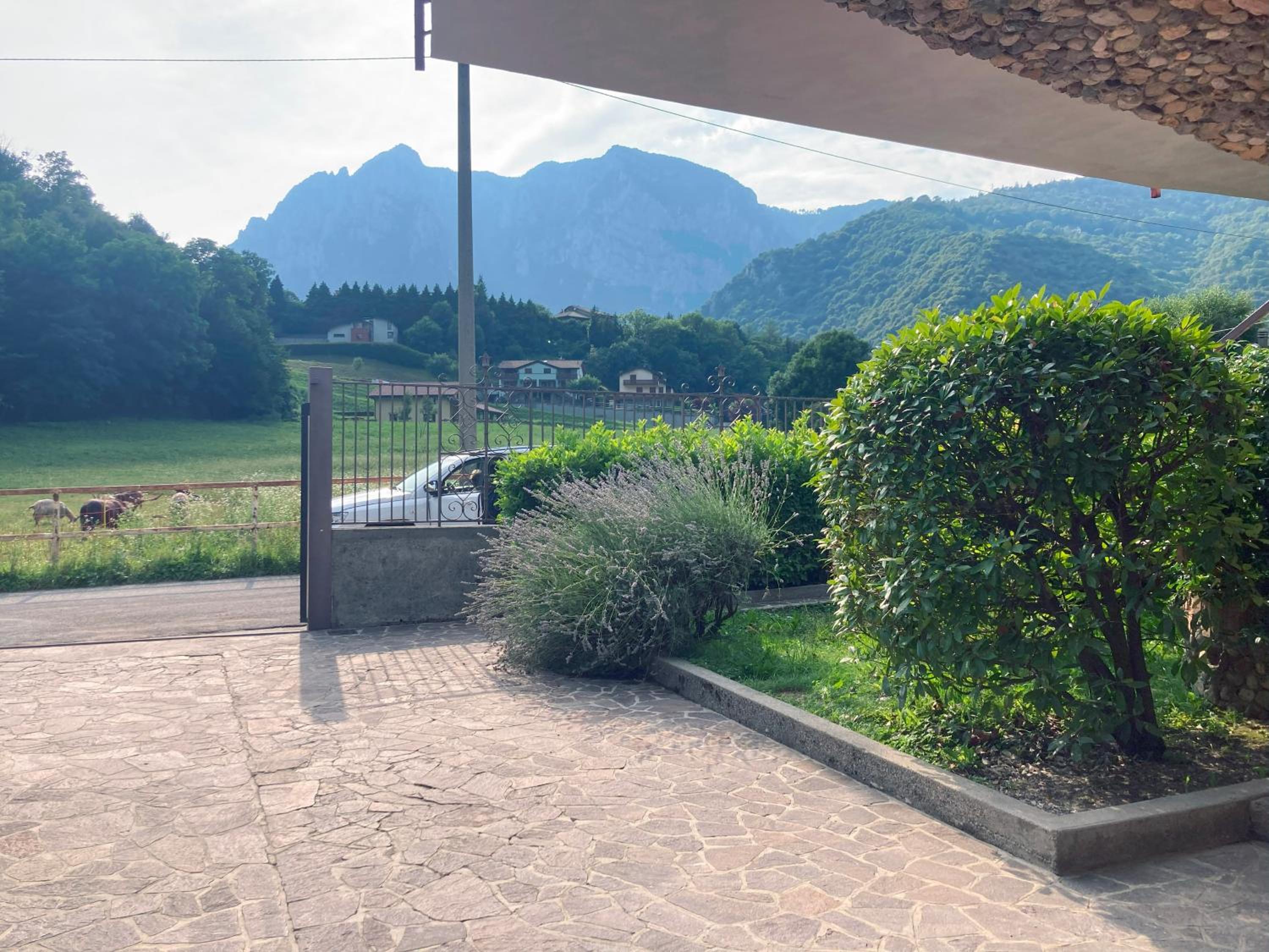 Ballabio IRIS - Relaxing Alpine Getaway view 2