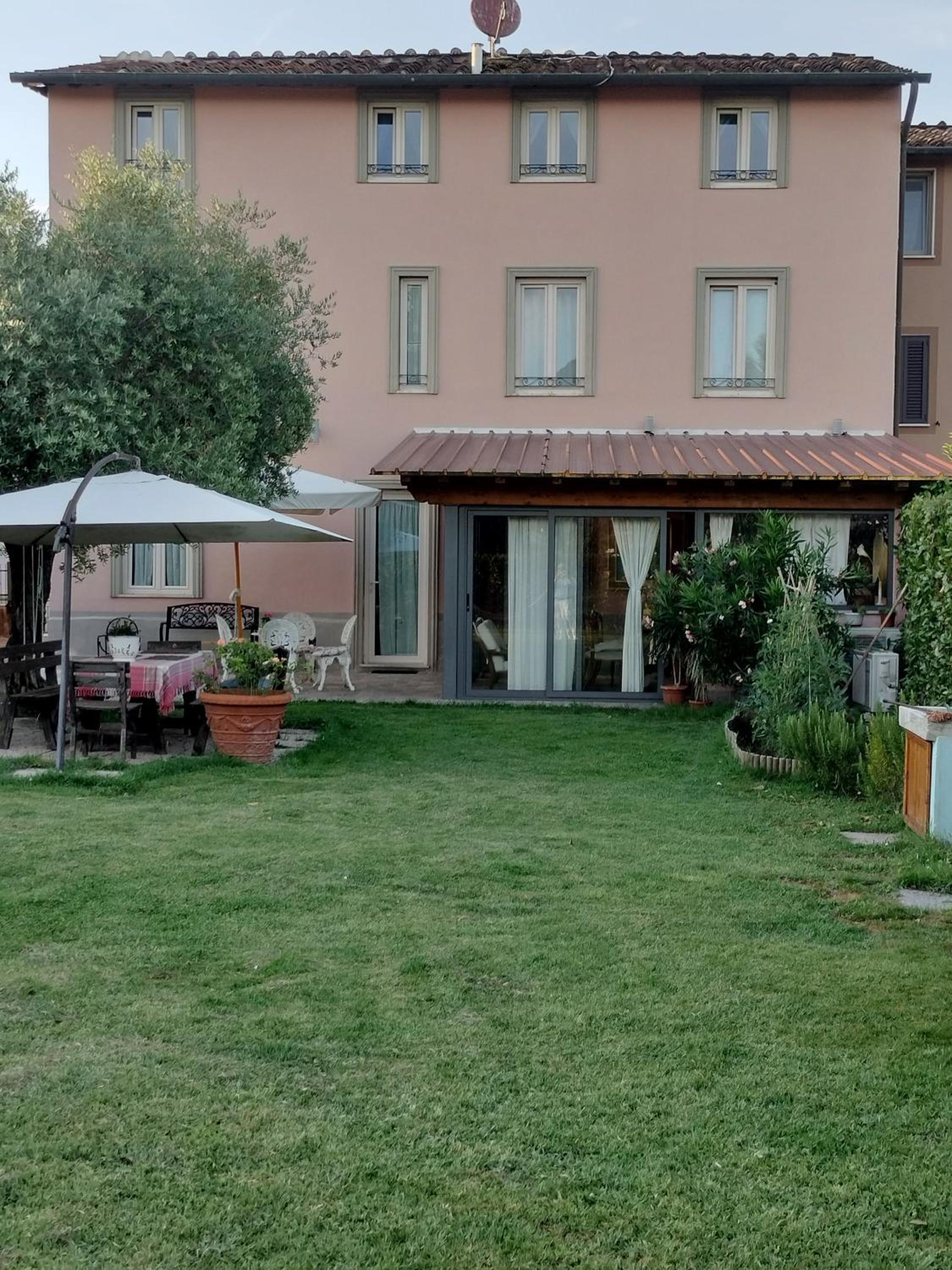 Photo 38
