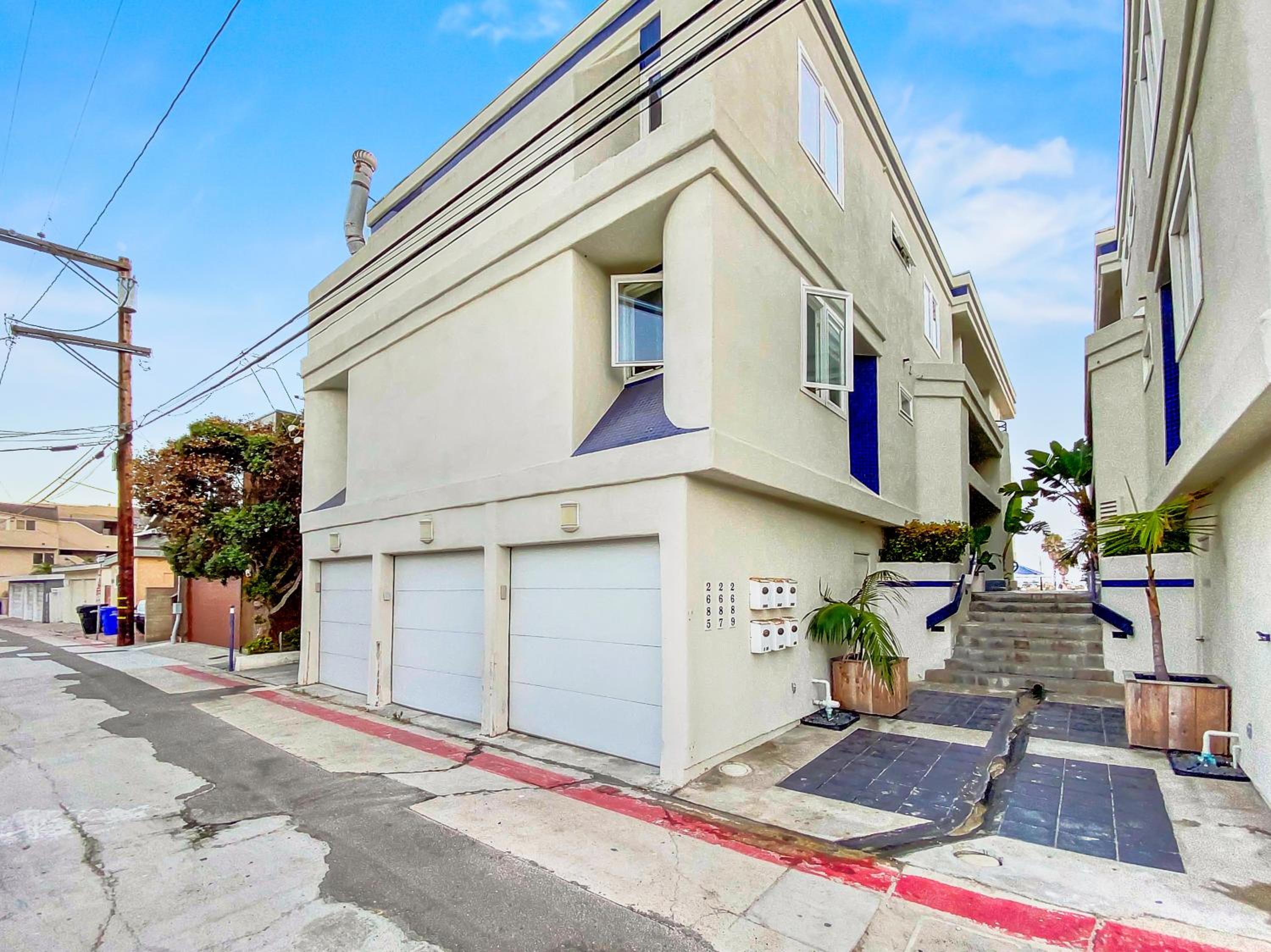 Oceanfront Condo with Front Patio, Gas Grill, Fire Pit - Prime Location!! view 3