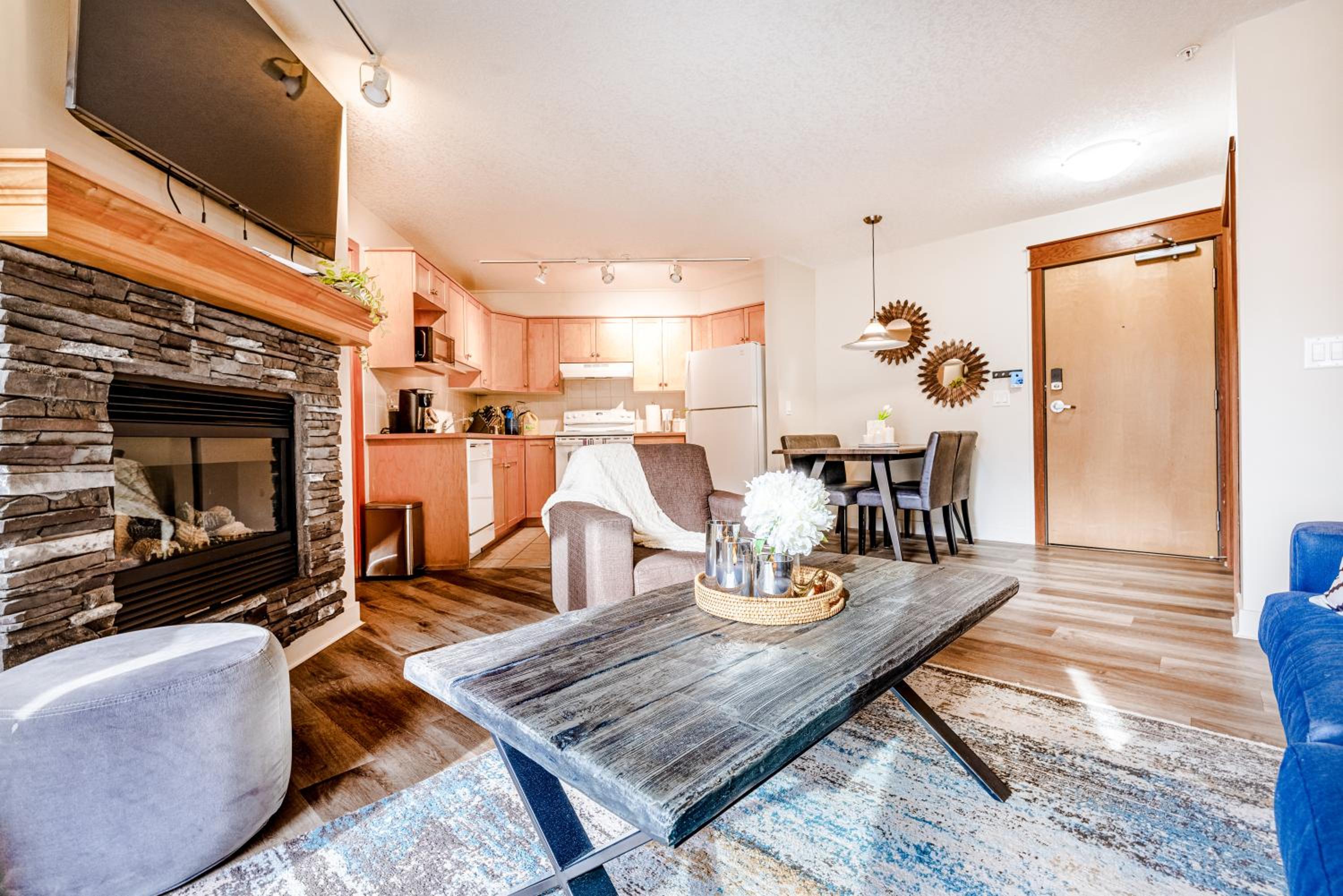 Canmore Mountain Views -3Beds-Ski Stay Deals