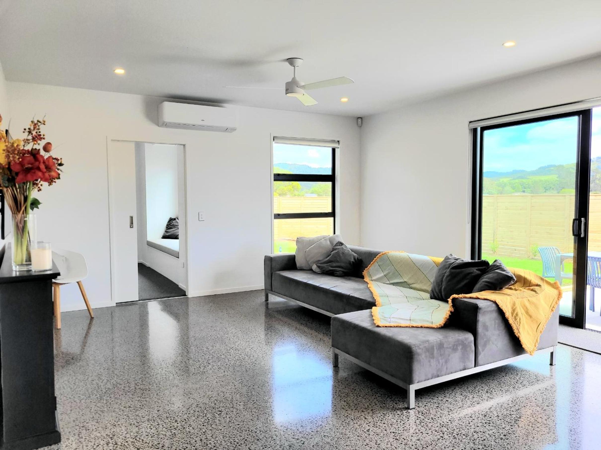 Hosts on the Coast - Kupe's Coastal Dream view 2
