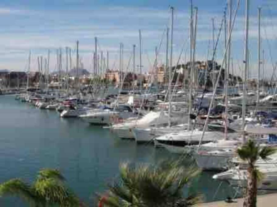Apartamento club nautico Denia