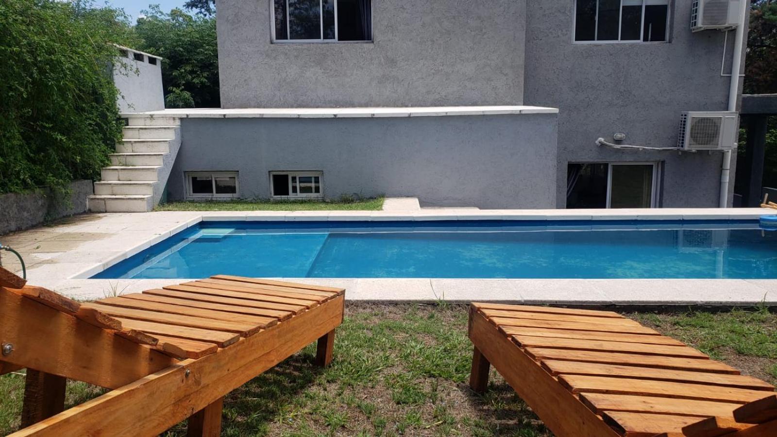 Hermosa casa 351-6 en villa 157 carlos paz 157 - SOLO FAMILIAS