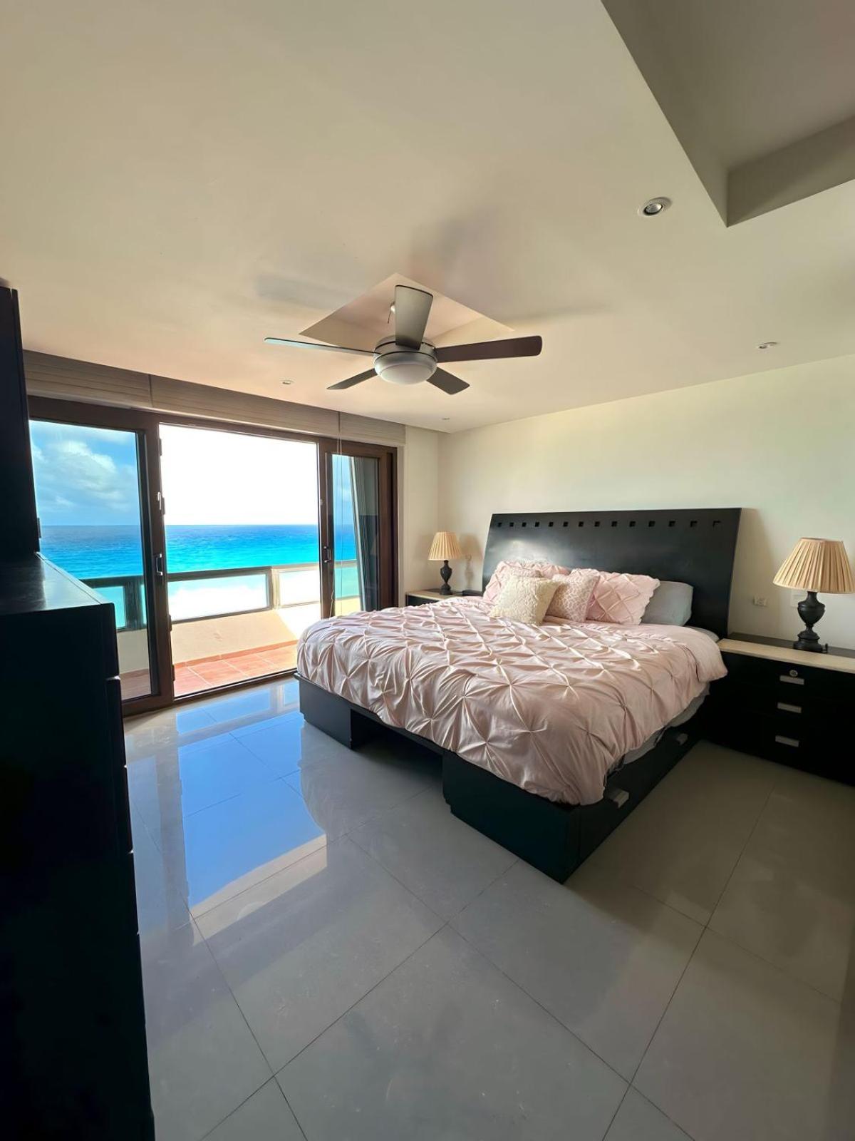 Amazing beachfront apartment