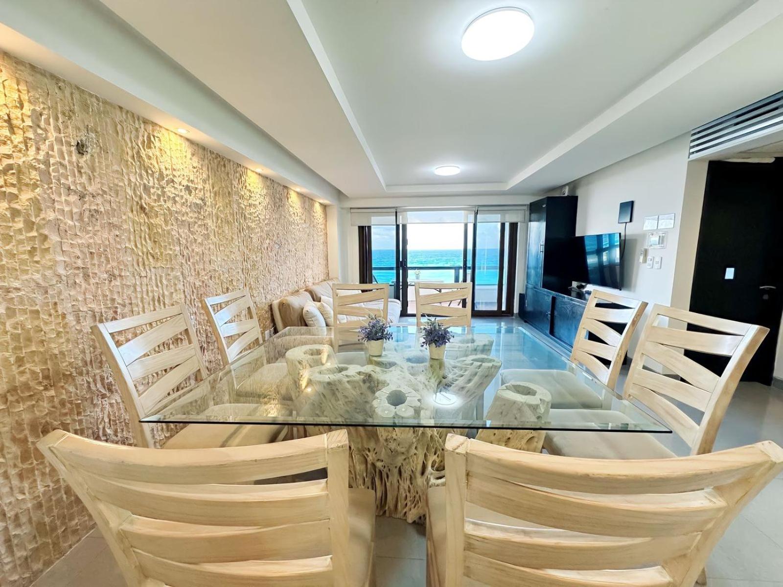 Amazing beachfront apartment