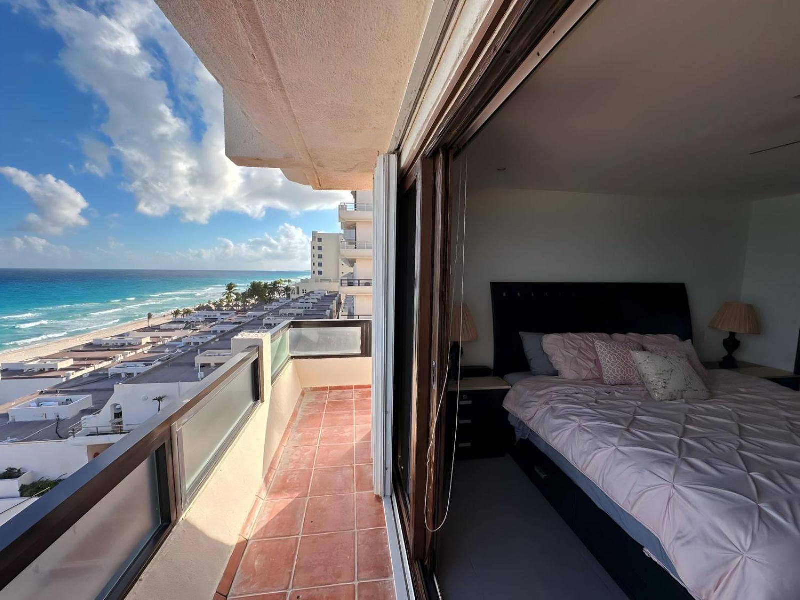 Amazing beachfront apartment