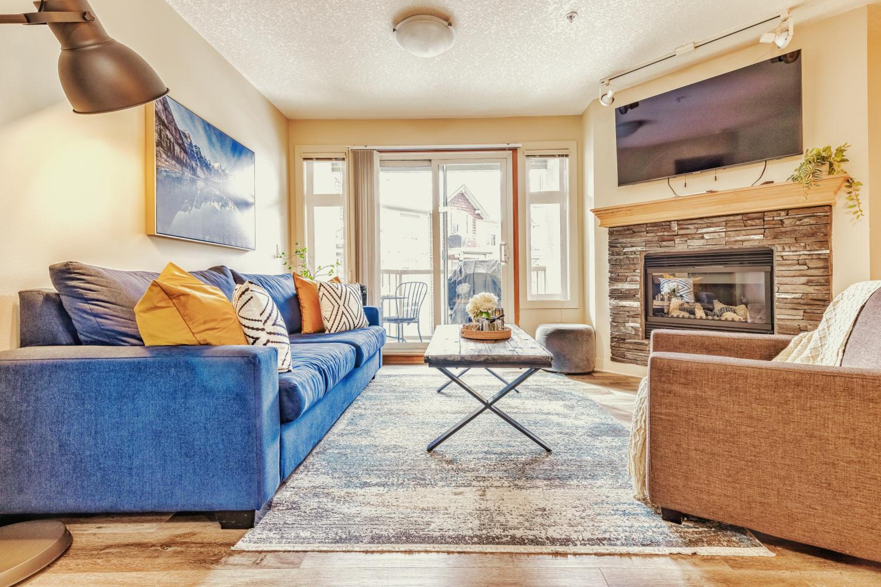 Canmore Mountain Views -3Beds-Ski Stay Deals
