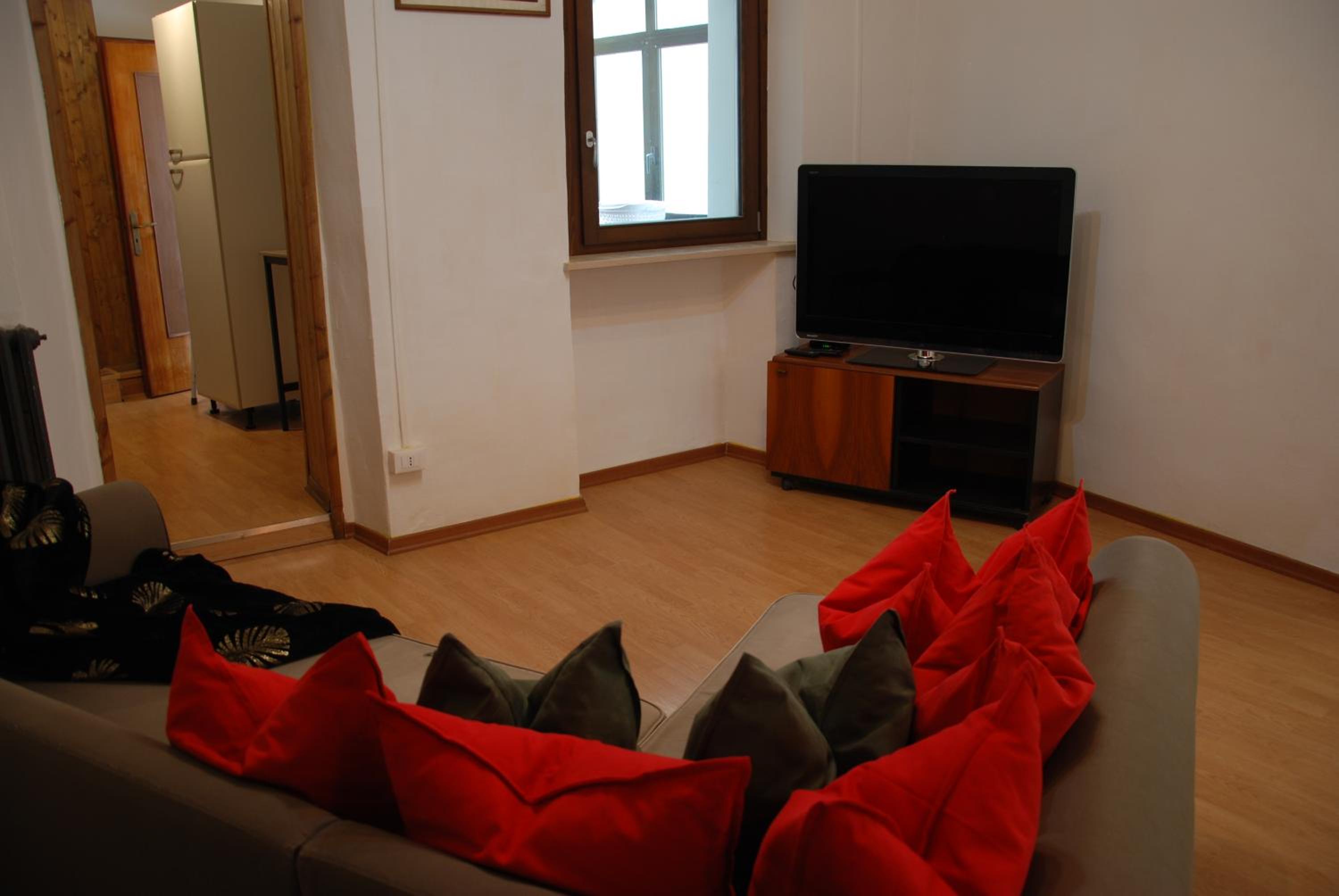 Photo 32