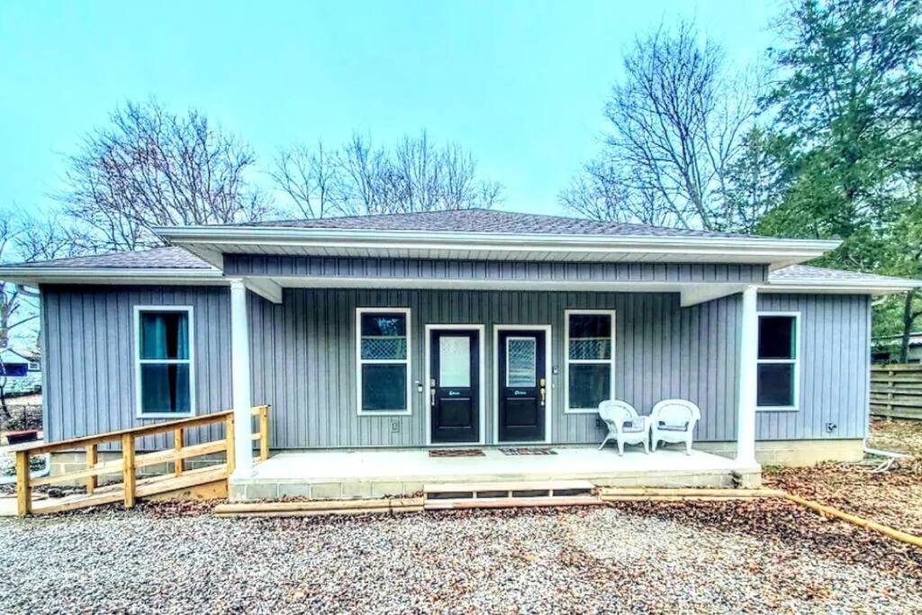 Hotel Lakeview B - 10 Minutes to Oaklawn Racing & Gaming - Image 1