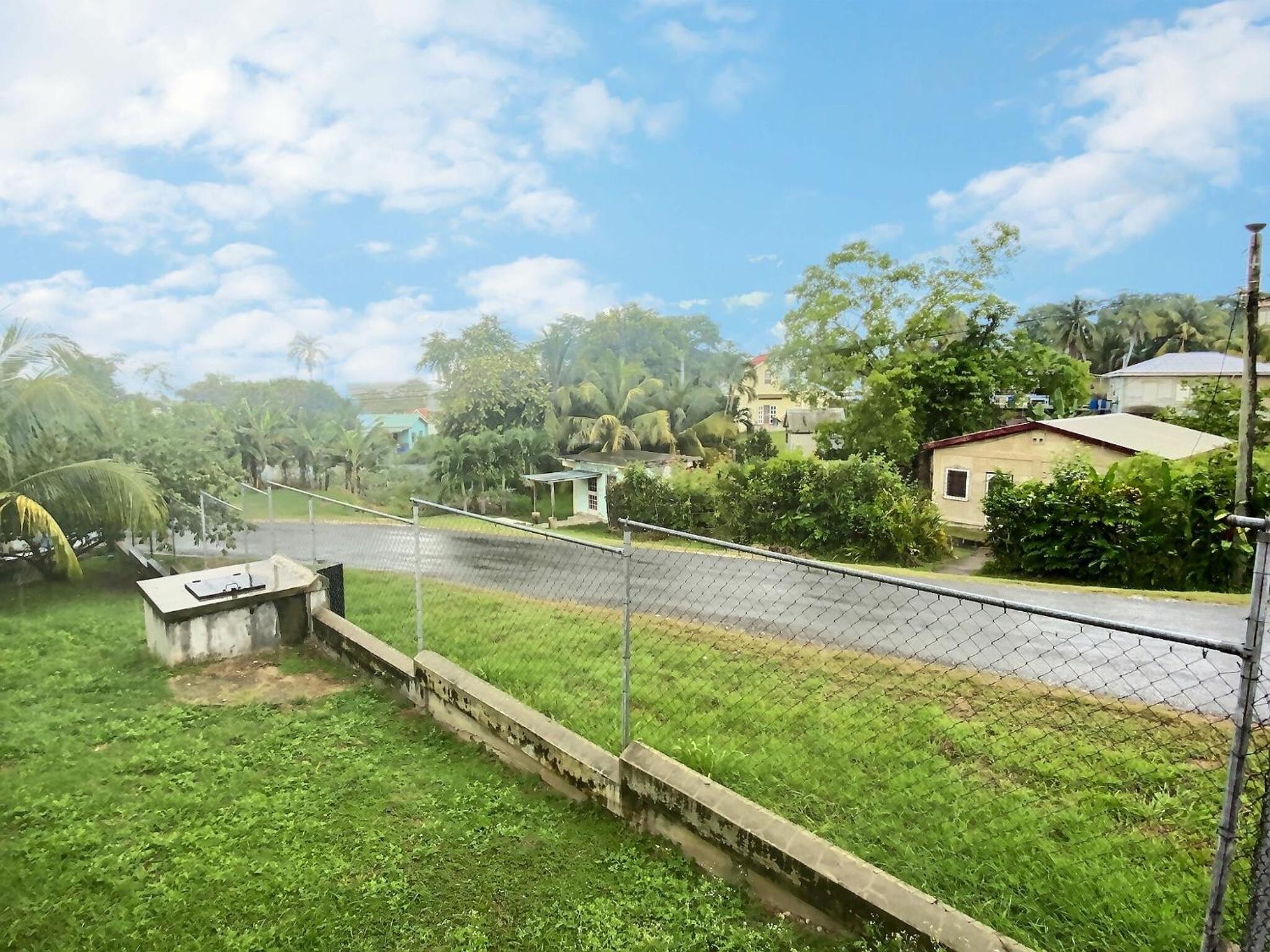 Mountain View Family Home In Town with King Suite and Midterm Available